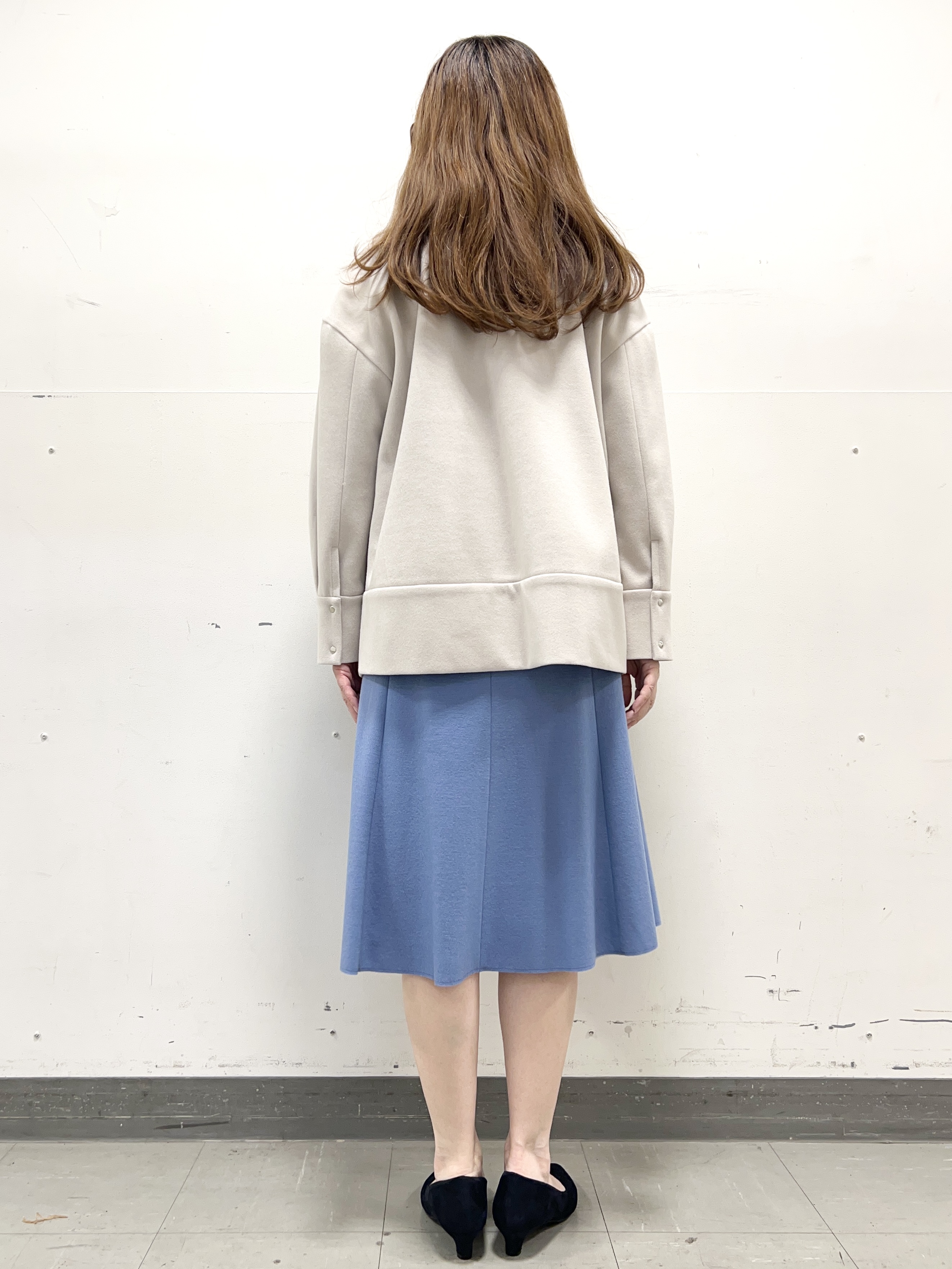yuさんの「Reflect｜ノーカラーミドル丈ブルゾン」を使ったコーディネート