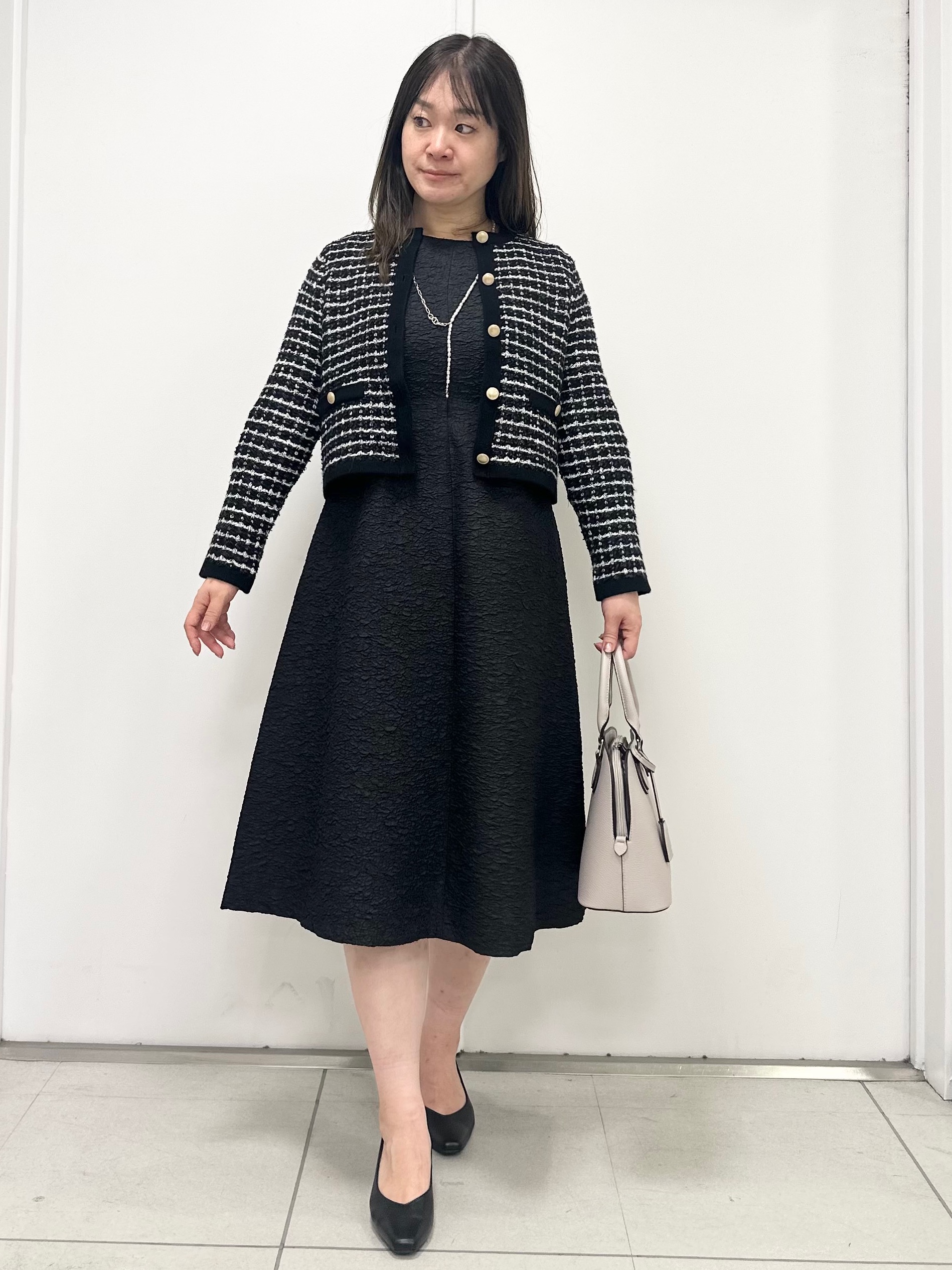 miさんの「Reflect｜【通勤／セレモニー】袖切り替えしジャカードワンピース」を使ったコーディネート