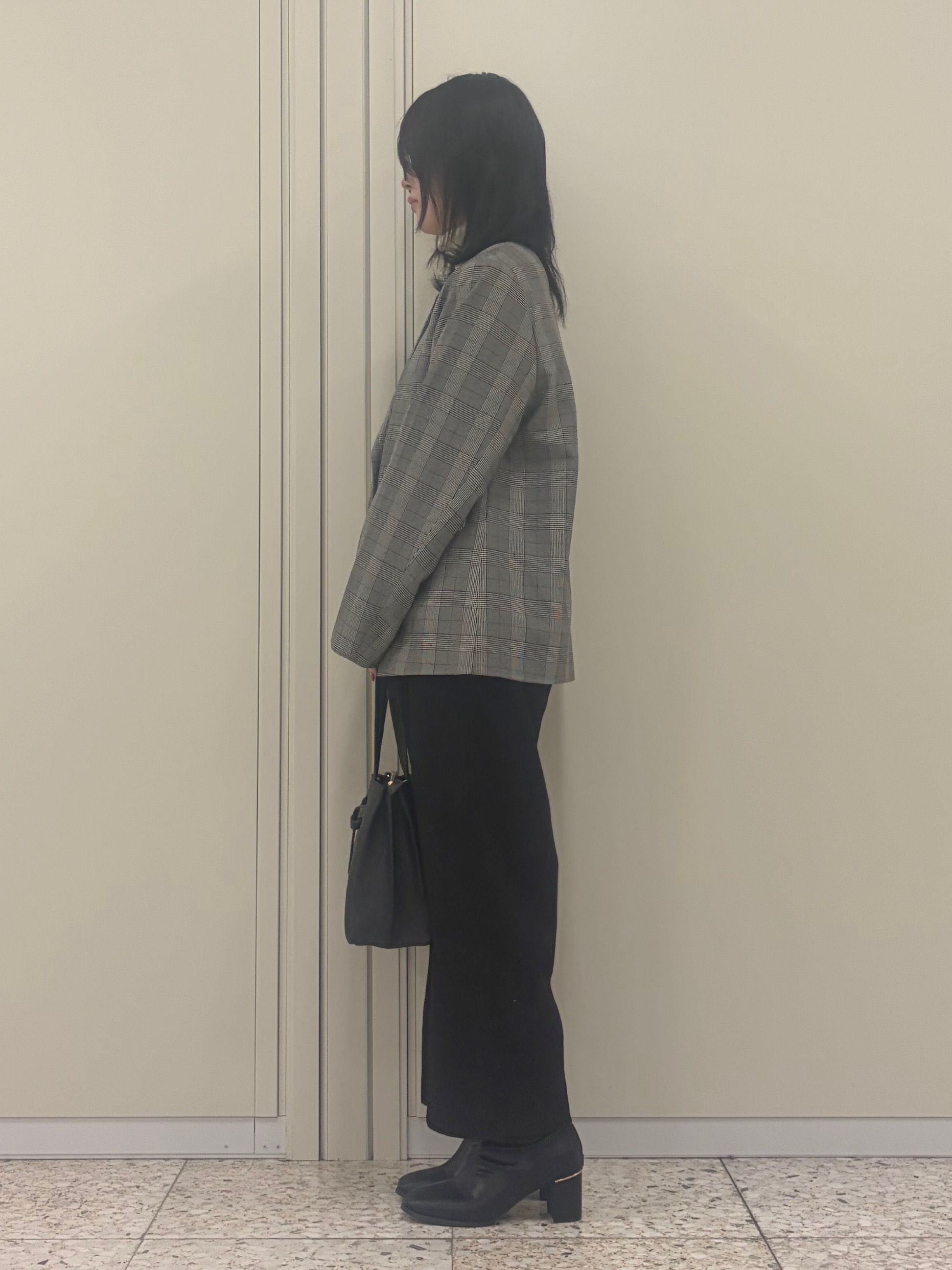 ひよりん⭐️さんの「SHOO･LA･RUE｜【絶妙なゆるピタ/S-LL/洗濯機可】華やかラメリブタートルニット」を使ったコーディネート