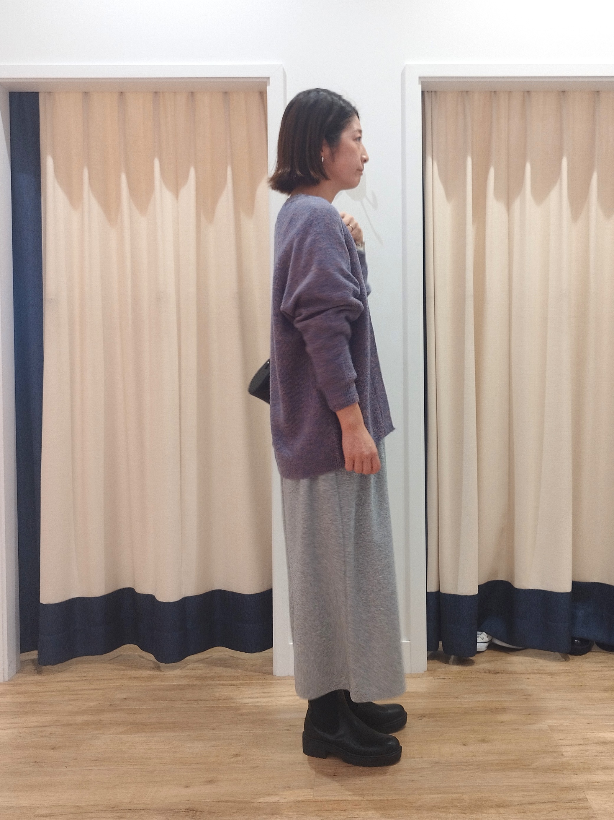 HIROさんの「Dessin｜【洗える/楽にきれい見え】ライトダンボールドロストワンピース」を使ったコーディネート