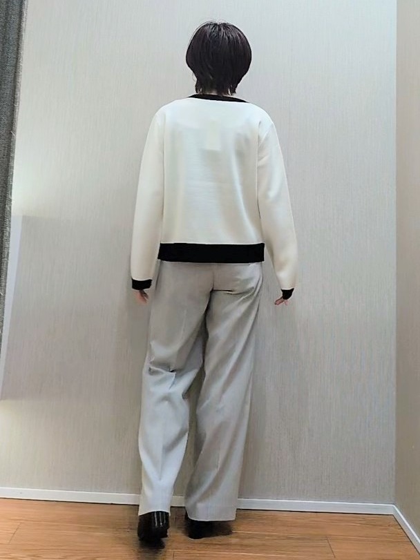 ミズタさんの「UNTITLED｜【アンサンブル可/上品映え】モールラインクルーネックニット」を使ったコーディネート