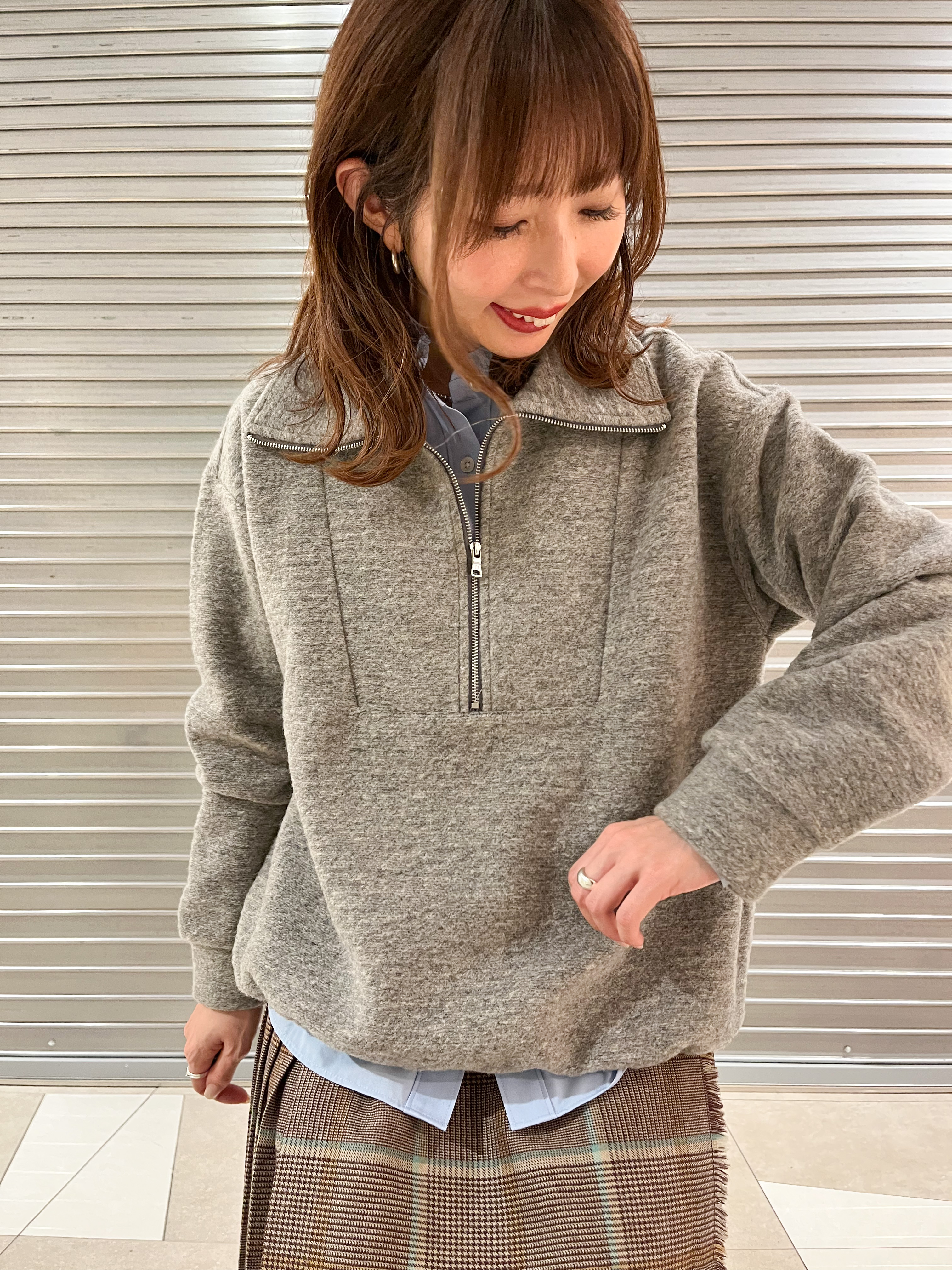 じゅんさんの「DRESSTERIOR｜イタリアンスライバー ハーフジッププルオーバー」を使ったコーディネート