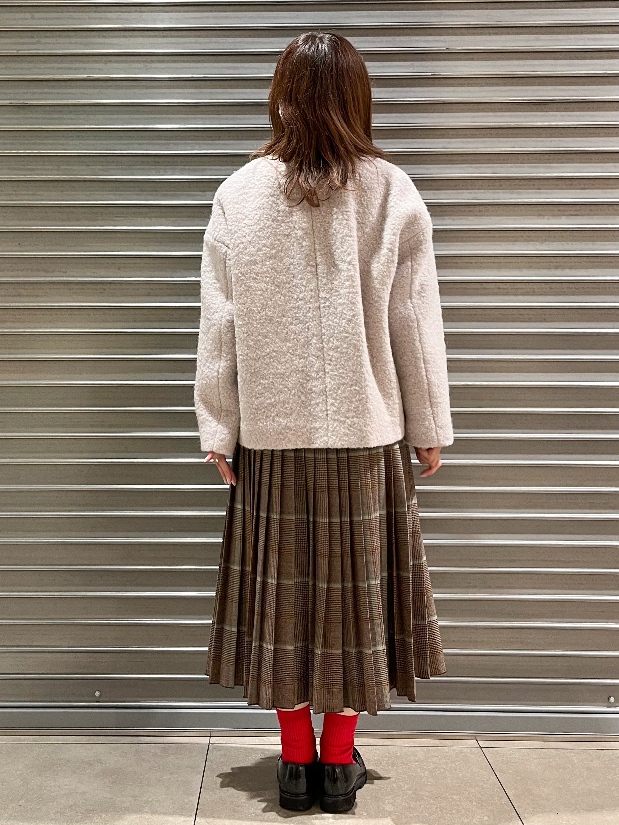 じゅんさんの「DRESSTERIOR｜ターンロッククラスプジャケット」を使ったコーディネート