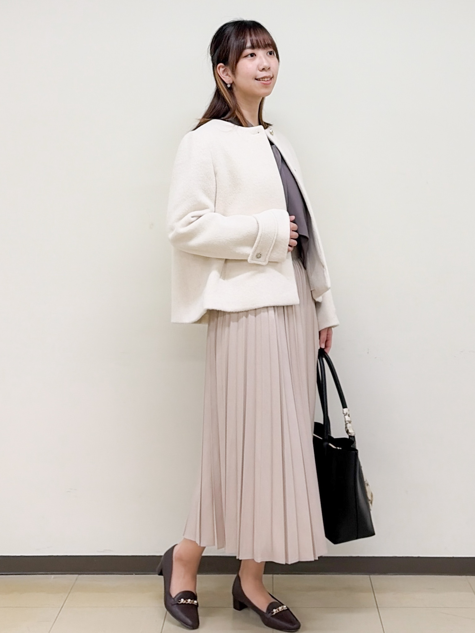 yurinaさんの「index｜【植草美幸先生が指南する好印象スタイル】カシミヤ混ノーカラーショートコート」を使ったコーディネート