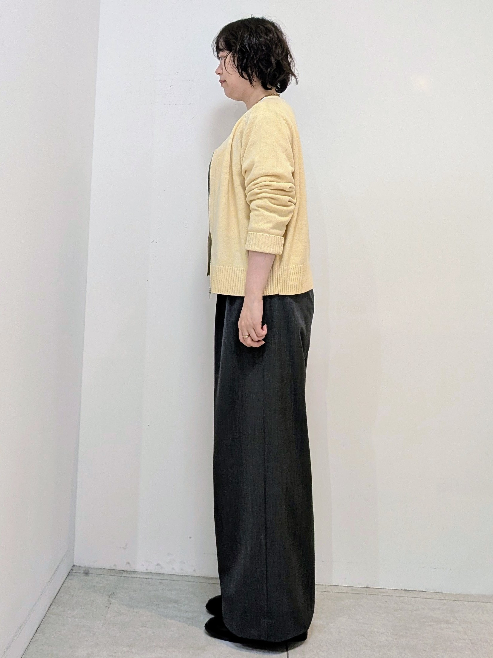 いこさんの「UNTITLED｜【店頭人気！】杢調ジップカーディガン」を使ったコーディネート