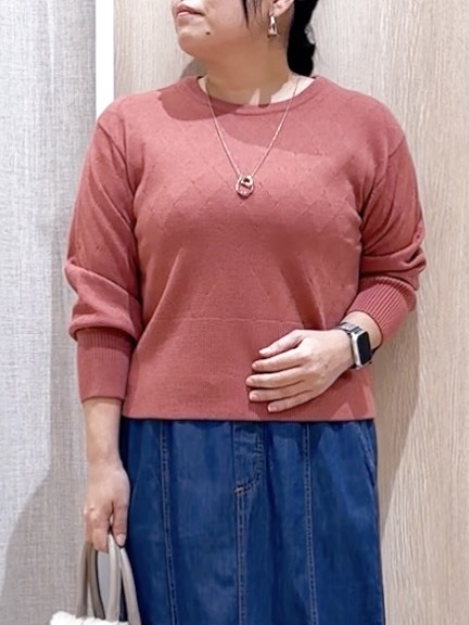 naoさんの「grove｜【インしない・毛玉軽減】大人上品なダイヤ柄ニット」を使ったコーディネート