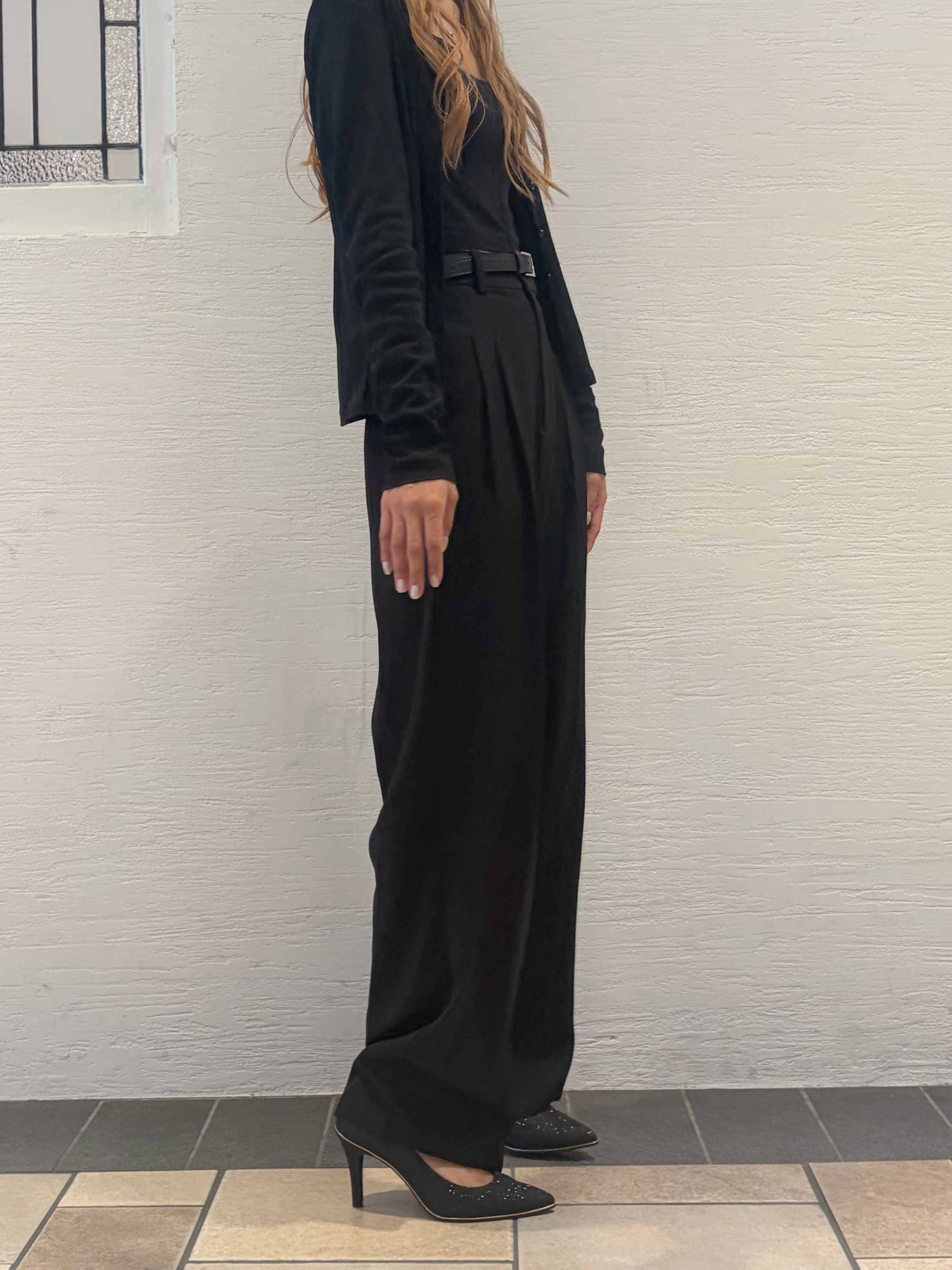 suzuhaさんの「ESPERANZA｜【12時間パンプス】約8.5cm／ラメ素材　歩きやすくて疲れにくい」を使ったコーディネート