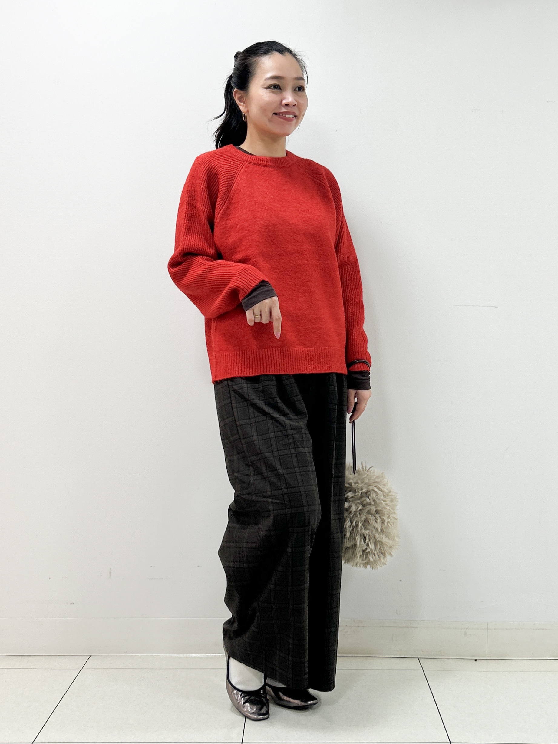 Kaiさんの「Dessin｜【洗濯機OK/サスティナブル/6色展開】編地切替ラグラン ニットプルオーバー」を使ったコーディネート