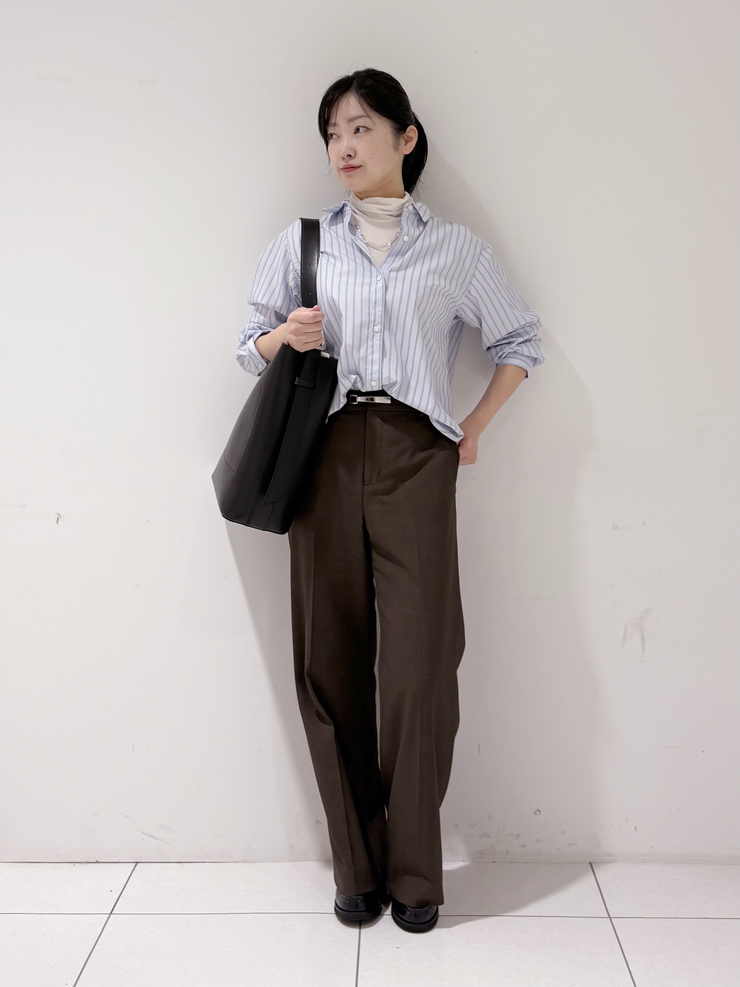 momokoさんの「INDIVI｜【2WAY／ストライプ柄】ベーシックシャツ」を使ったコーディネート