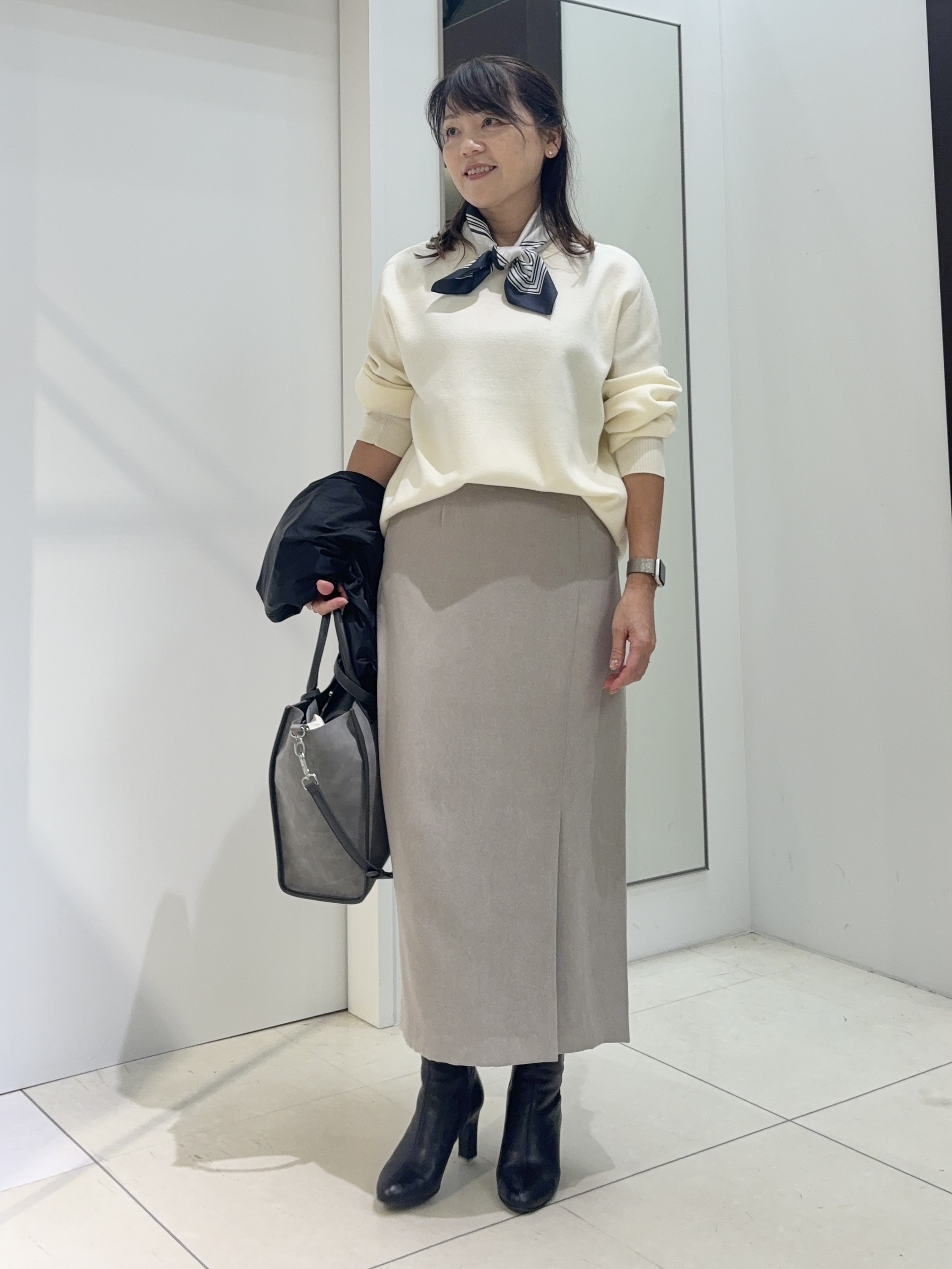 tomoさんの「UNTITLED｜【軽アウター/中綿/秋冬コート】ショートブルゾン」を使ったコーディネート