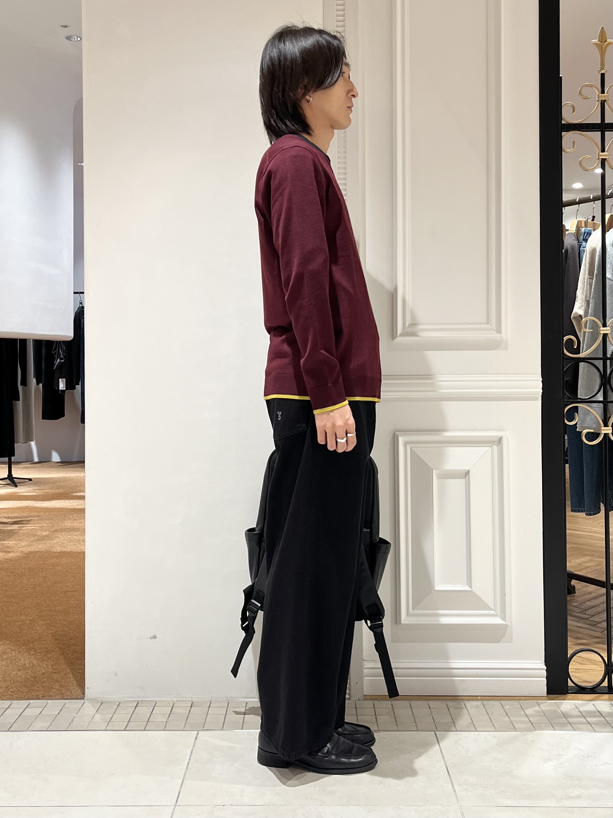 Watanabeさんの「DRESSTERIOR｜ゼニアバルーファ キャッシュウール Vネックプルオーバー」を使ったコーディネート