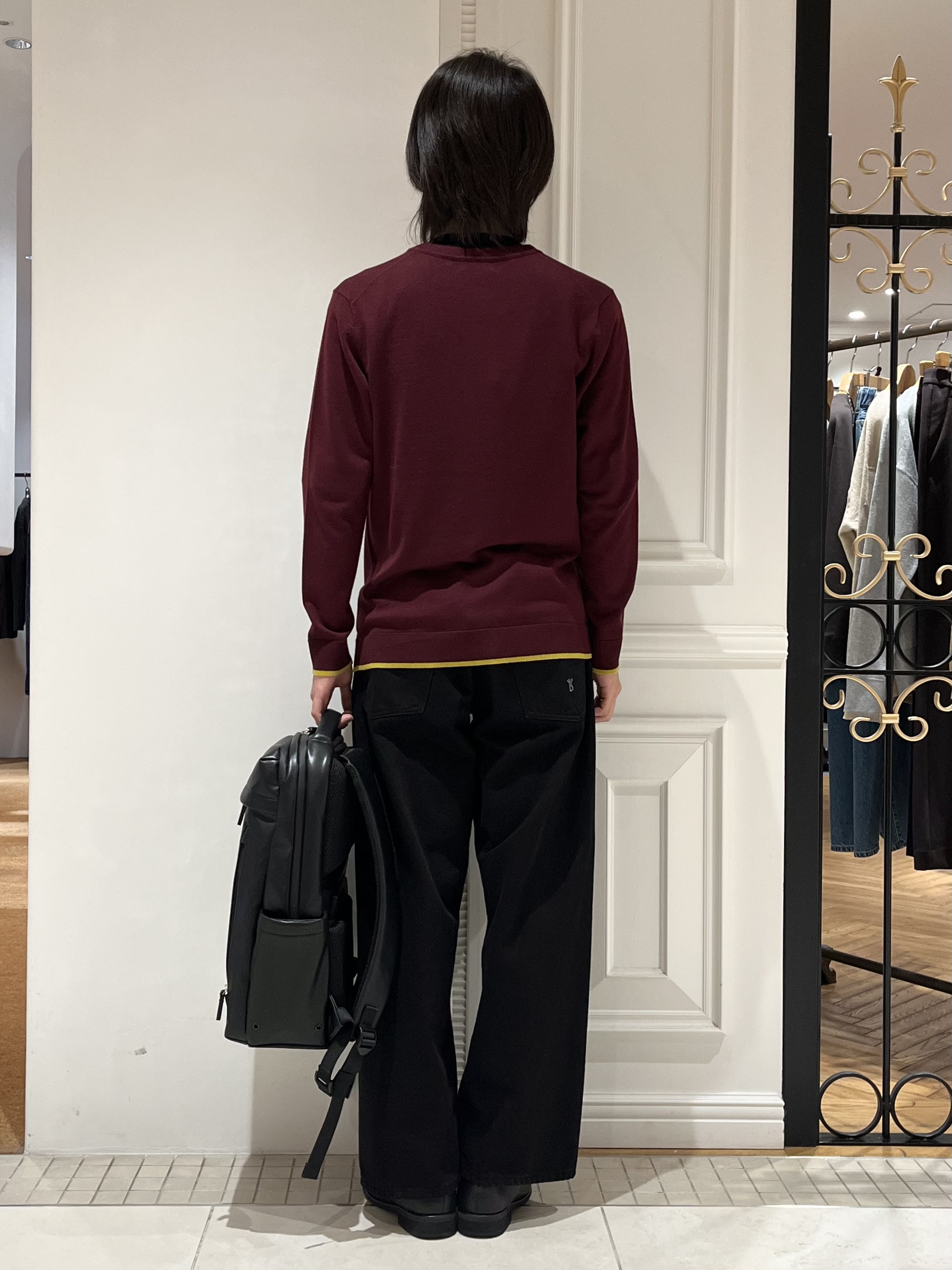 Watanabeさんの「DRESSTERIOR｜ゼニアバルーファ キャッシュウール Vネックプルオーバー」を使ったコーディネート