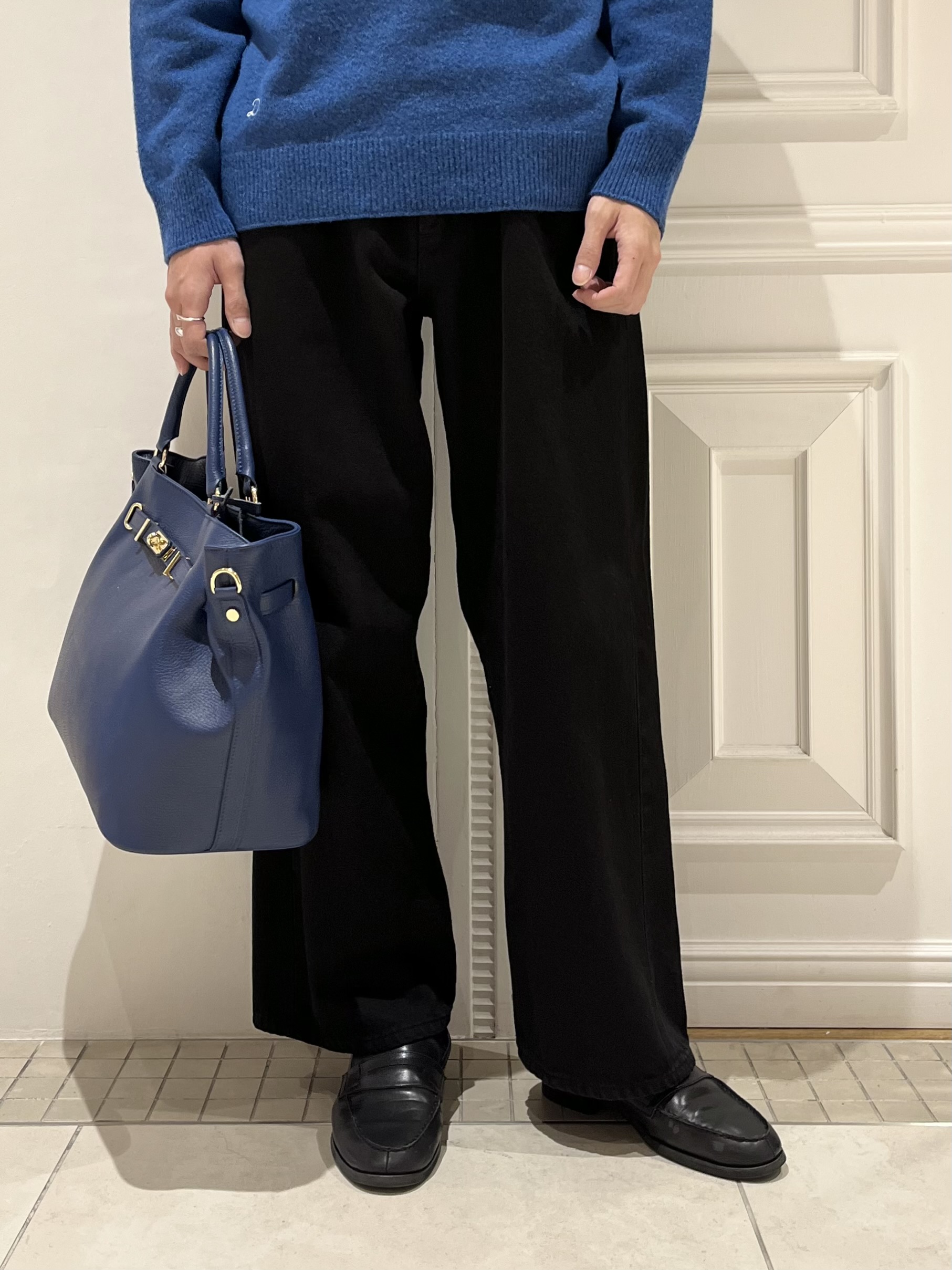 Watanabeさんの「DRESSTERIOR｜ホールガーメント（R） ウールカシミヤ混パーカー」を使ったコーディネート
