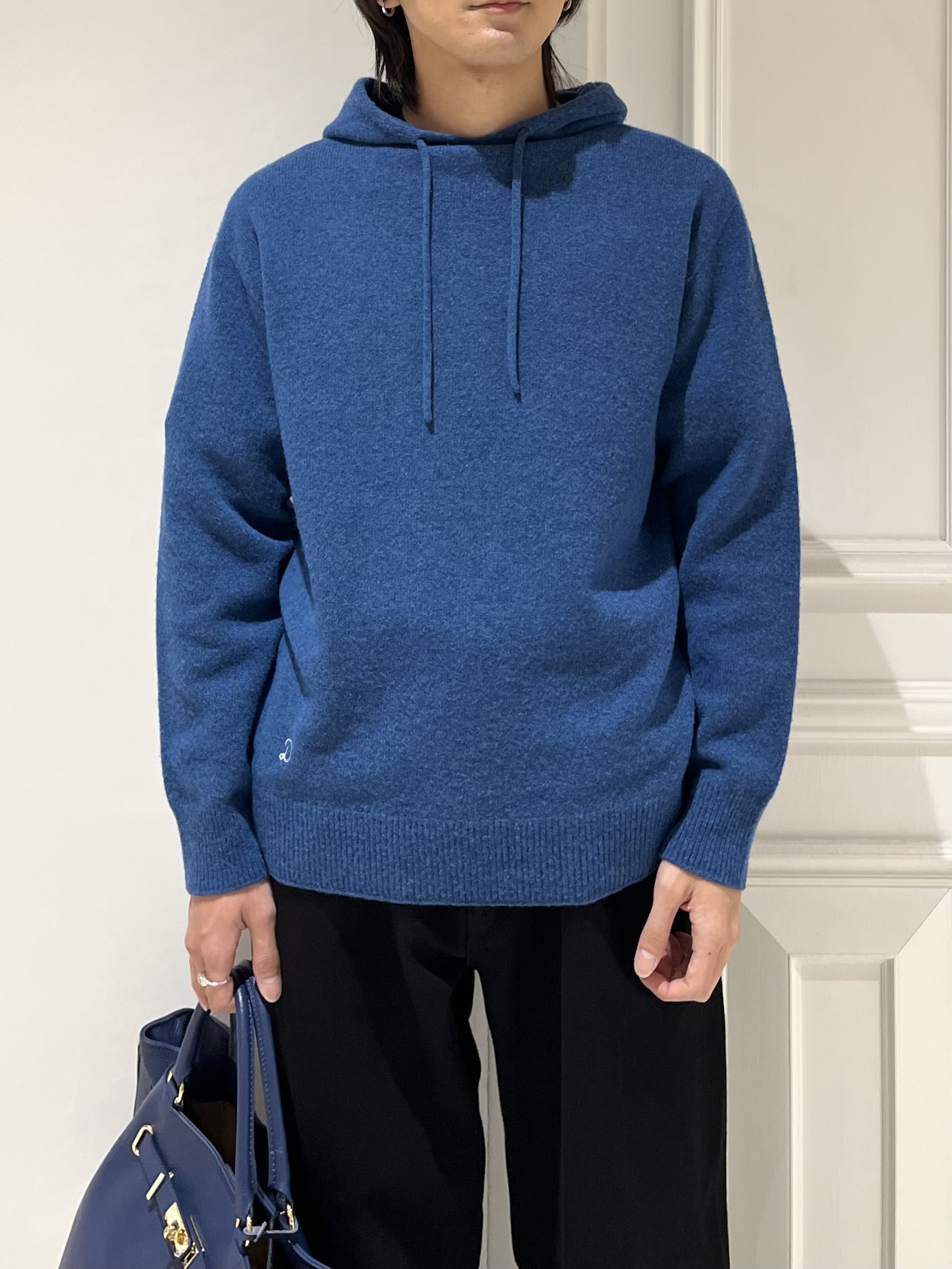 Watanabeさんの「DRESSTERIOR｜ホールガーメント（R） ウールカシミヤ混パーカー」を使ったコーディネート