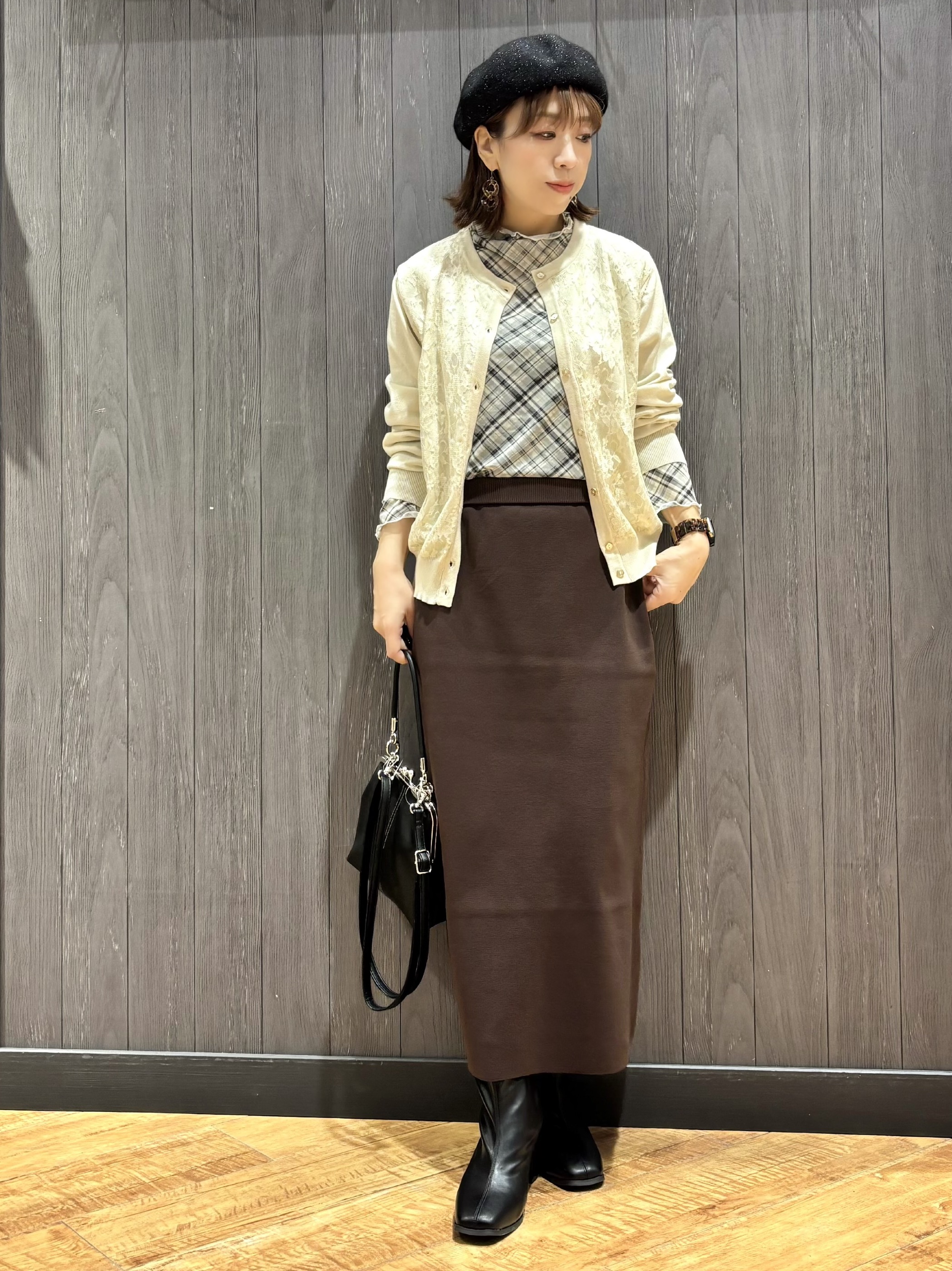 meiさんの「SHOO･LA･RUE｜【洗濯機可/S-LL】周りと差がつく レースデザインカーディガン」を使ったコーディネート