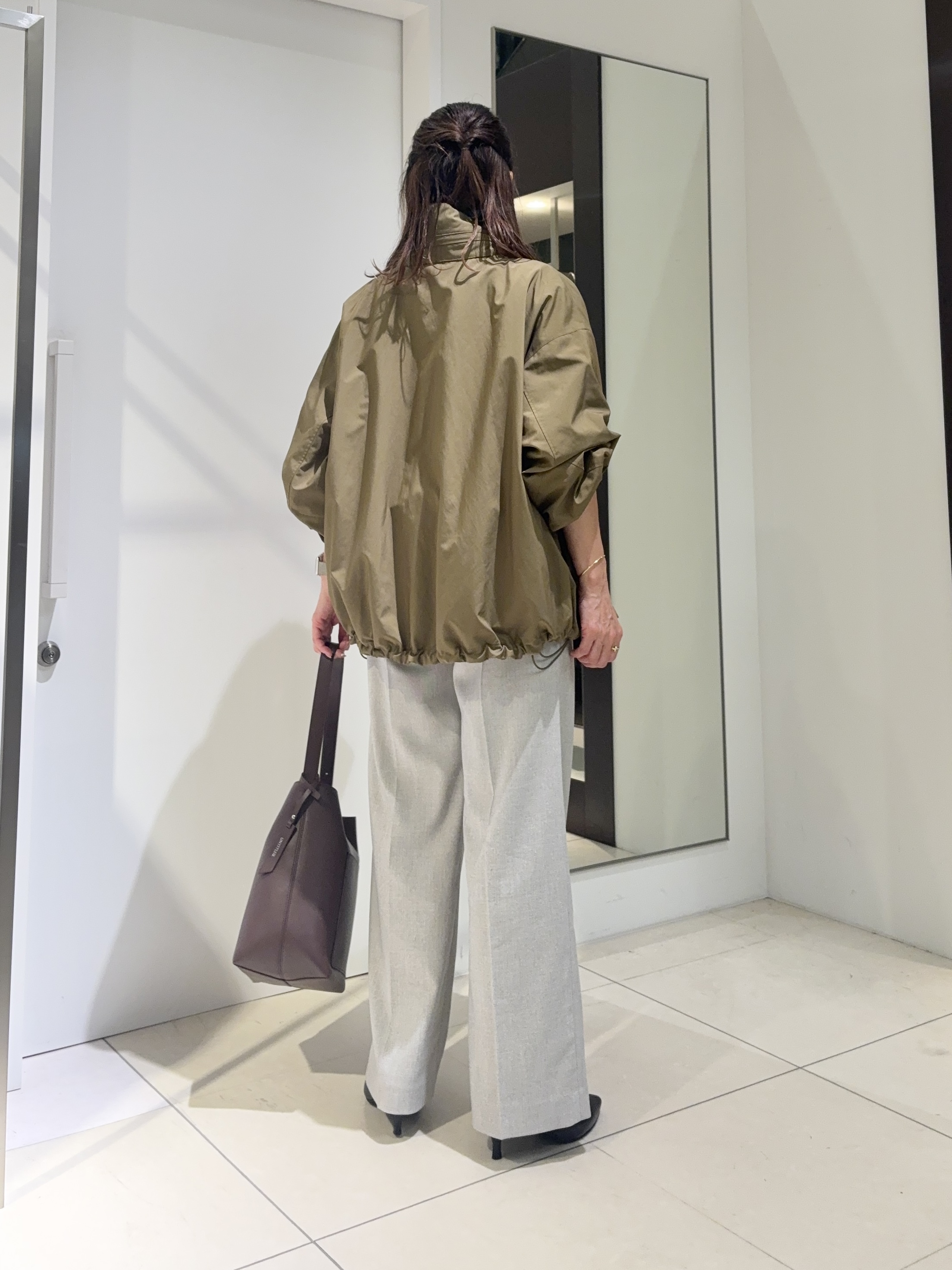 tomoさんの「UNTITLED｜【撥水/軽アウター/2way】タフタマウンテンパーカー」を使ったコーディネート