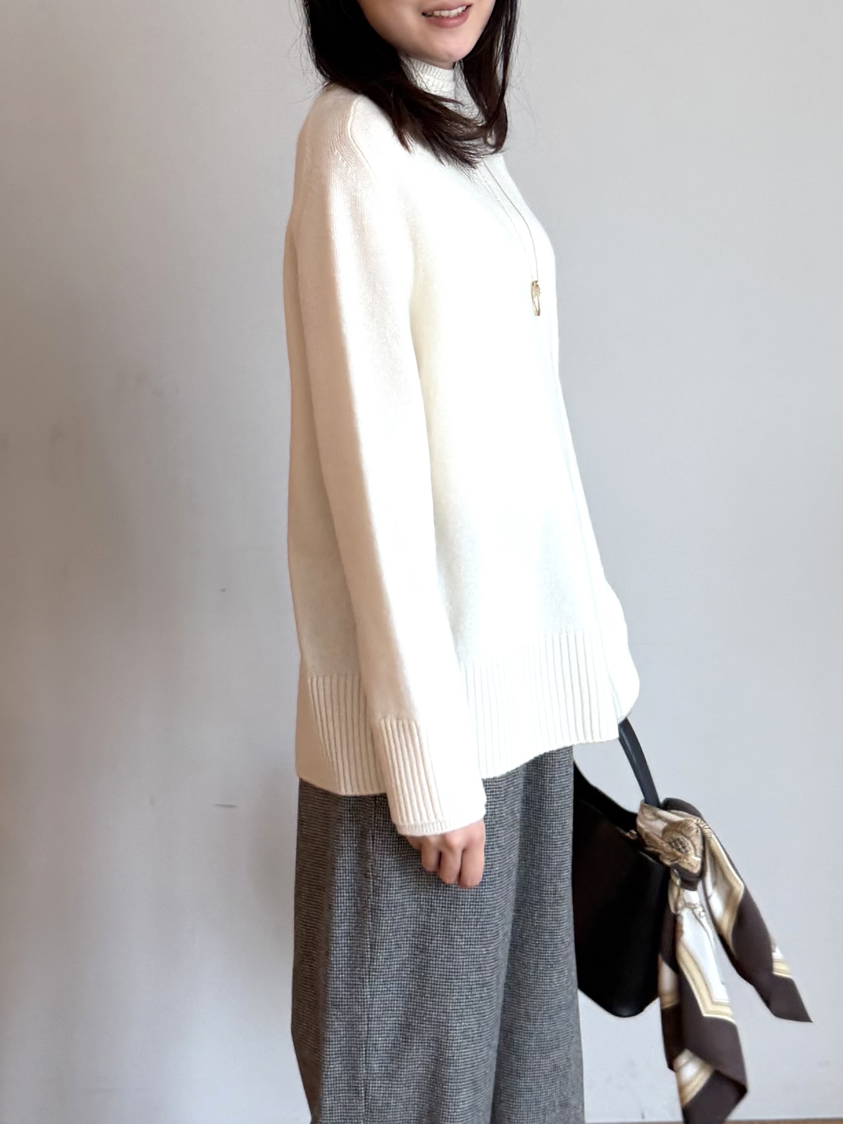 ririkaさんの「UNTITLED｜【セットアップ可/ウエストゴム】ウールドロストパンツ」を使ったコーディネート