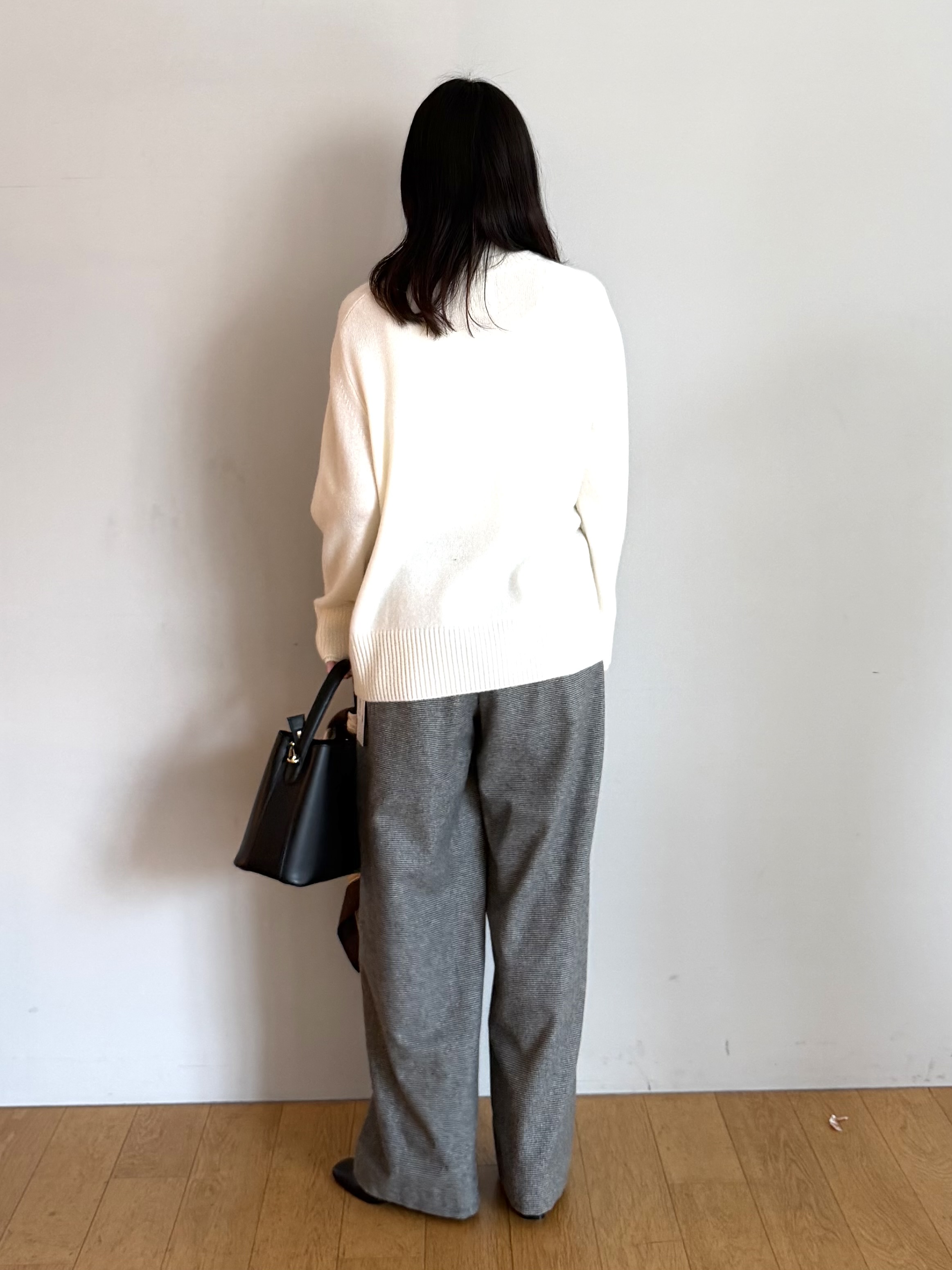 ririkaさんの「UNTITLED｜【セットアップ可/ウエストゴム】ウールドロストパンツ」を使ったコーディネート
