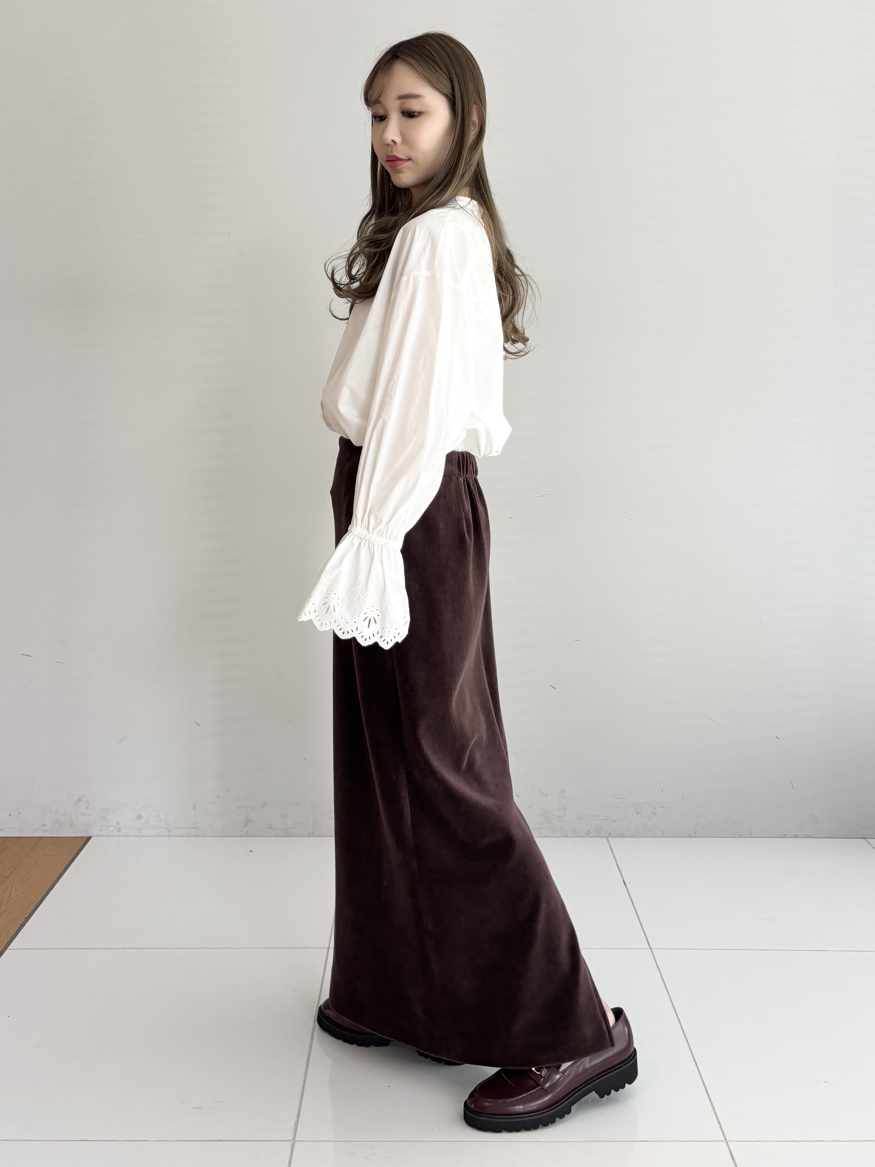 清水夏姫さんの「DRESSTERIOR｜【日本製/軽量/本革】ビットローファー」を使ったコーディネート