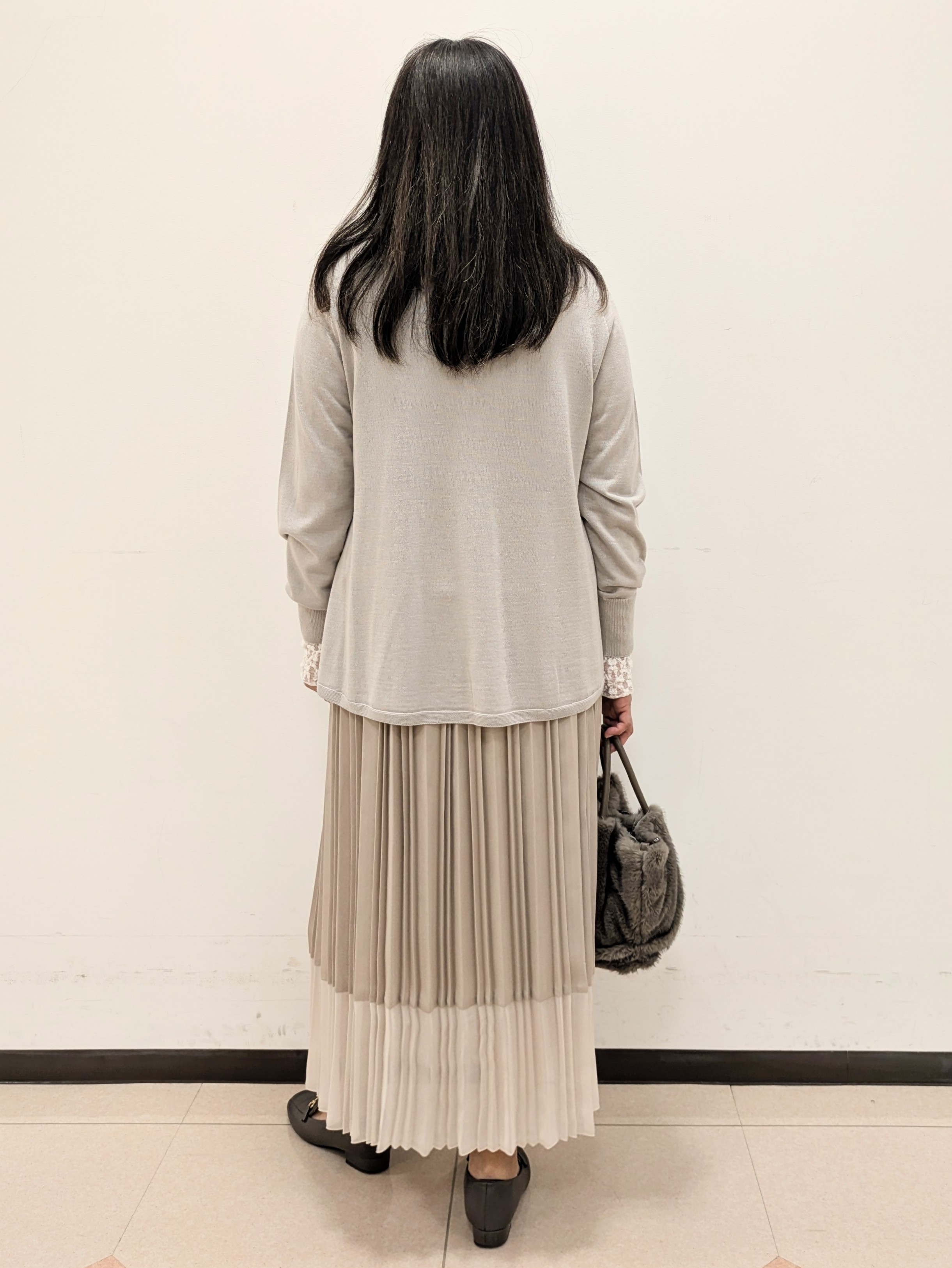 ともさんの「UNTITLED｜【店頭人気！/8色展開】ボリュームスリーブニットプルオーバー」を使ったコーディネート