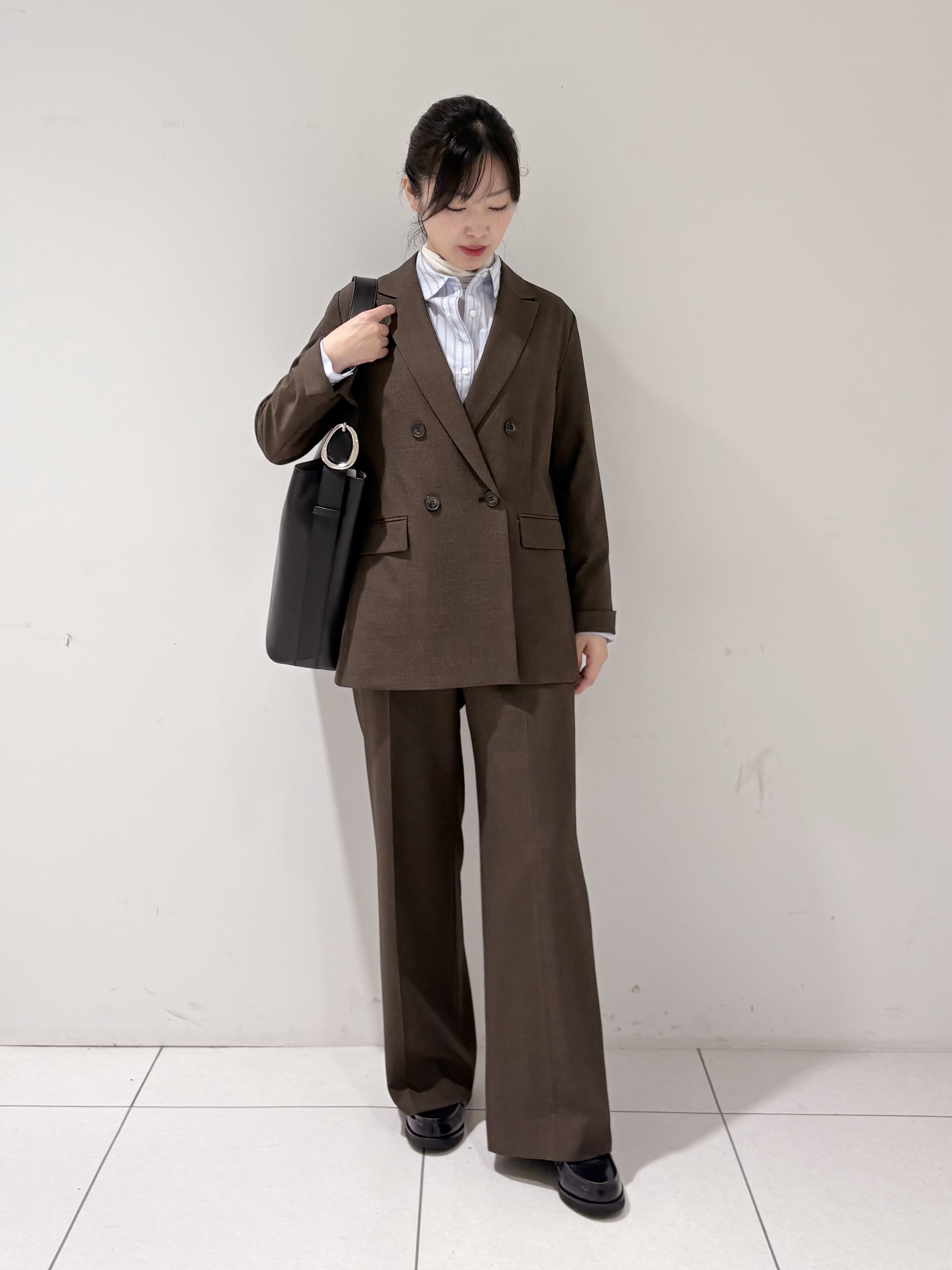 momokoさんの「INDIVI｜【洗濯機OK／ストレッチ◎】秋はじめのダブルジャケット」を使ったコーディネート