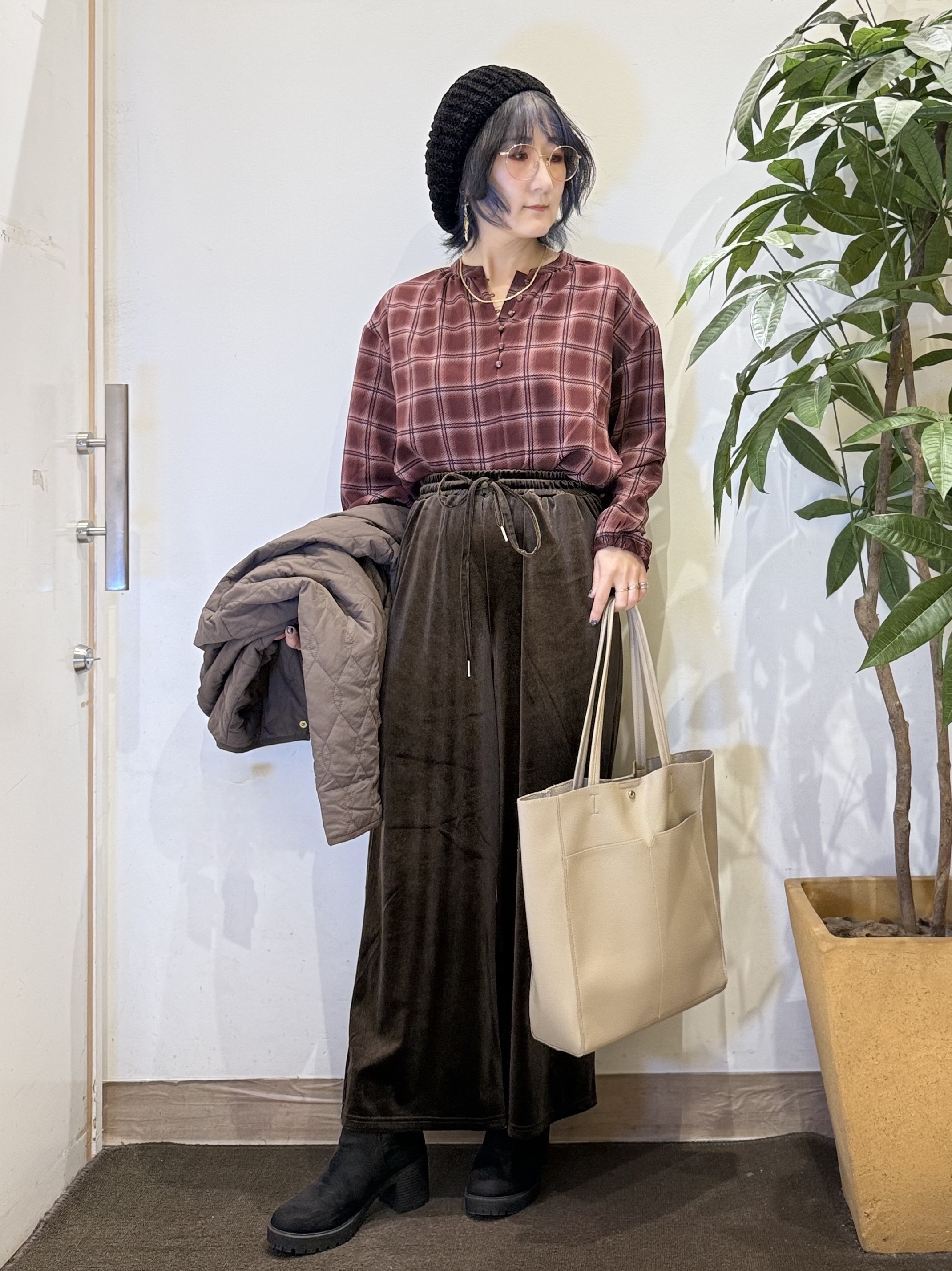 misakiさんの「SHOO･LA･RUE｜【撥水/S-LL/洗濯機可】ウエスト絞れる キルト中綿ジャケット」を使ったコーディネート