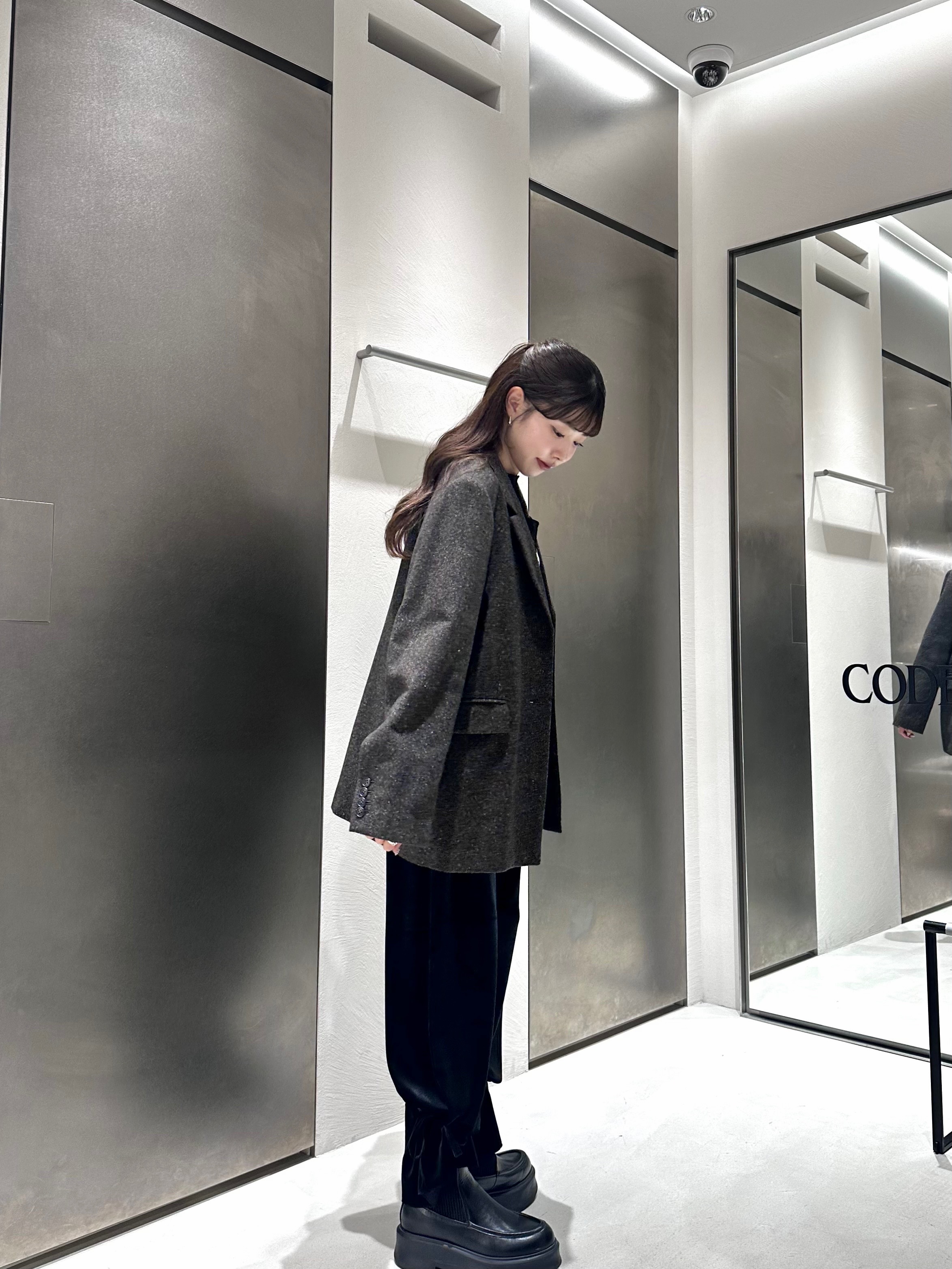 西村唯さんの「CODE A｜soft nep convertible jacket」を使ったコーディネート