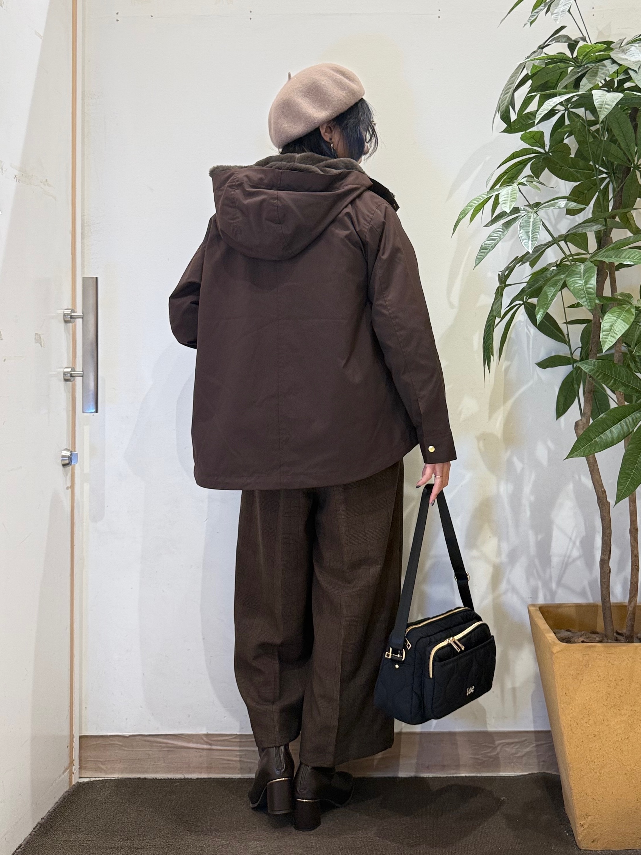 misakiさんの「SHOO･LA･RUE｜【洗濯機可/撥水/マルチWAY】ファーライナー付き 毎日欲張りマンパ」を使ったコーディネート