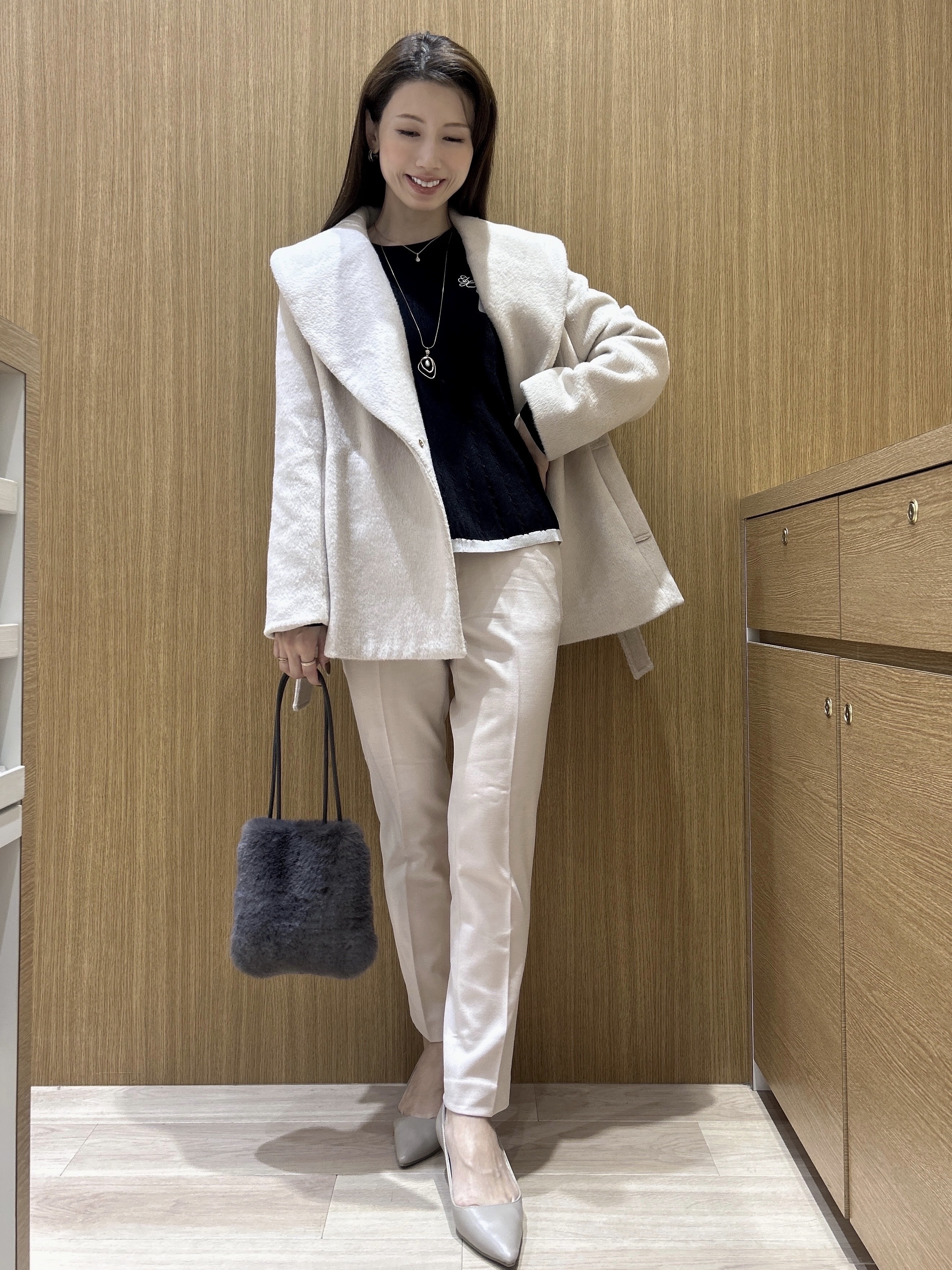 maiさんの「OPAQUE.CLIP｜カシミヤ混ビッグショールカラーコート」を使ったコーディネート