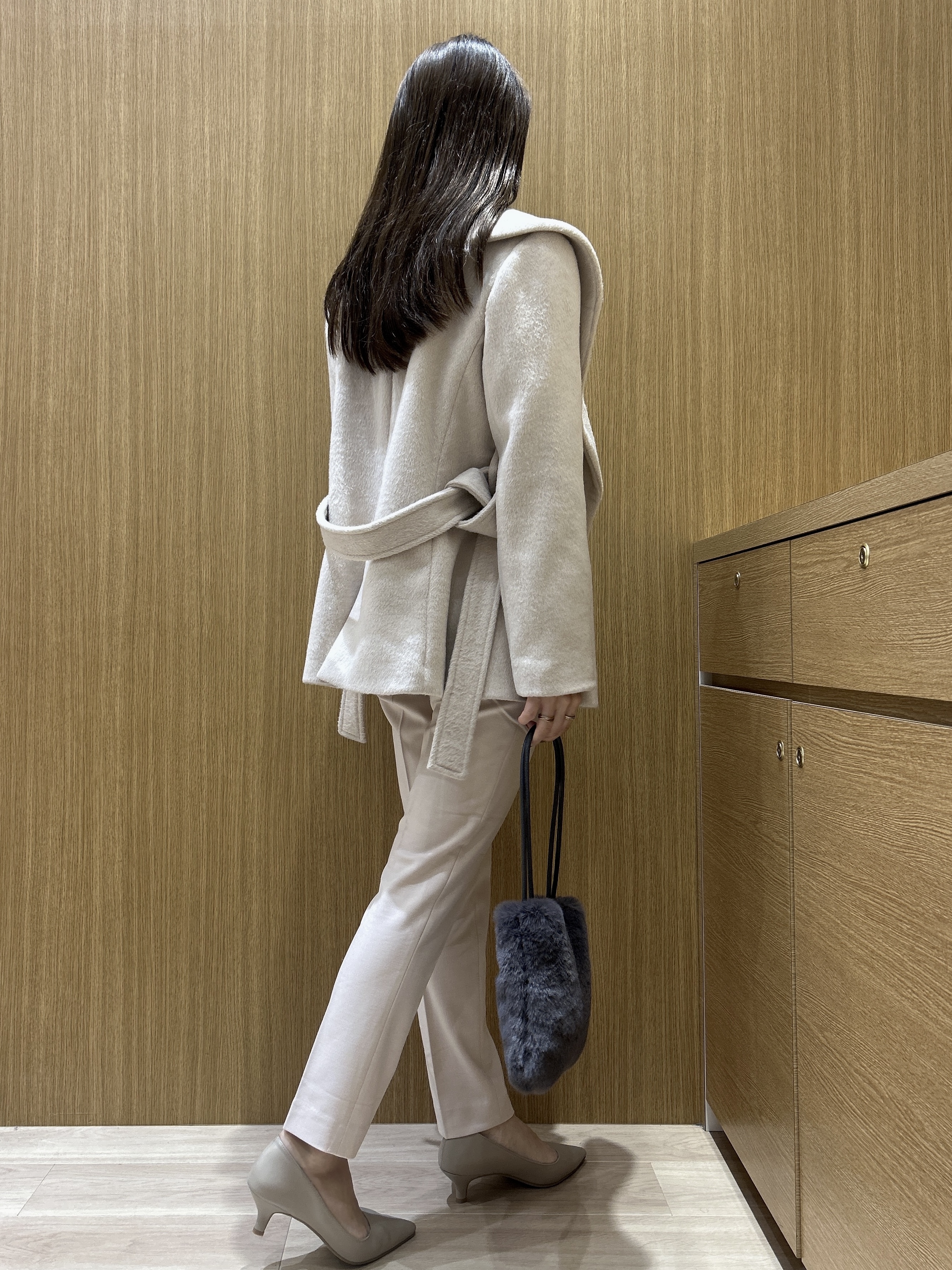 maiさんの「OPAQUE.CLIP｜カシミヤ混ビッグショールカラーコート」を使ったコーディネート