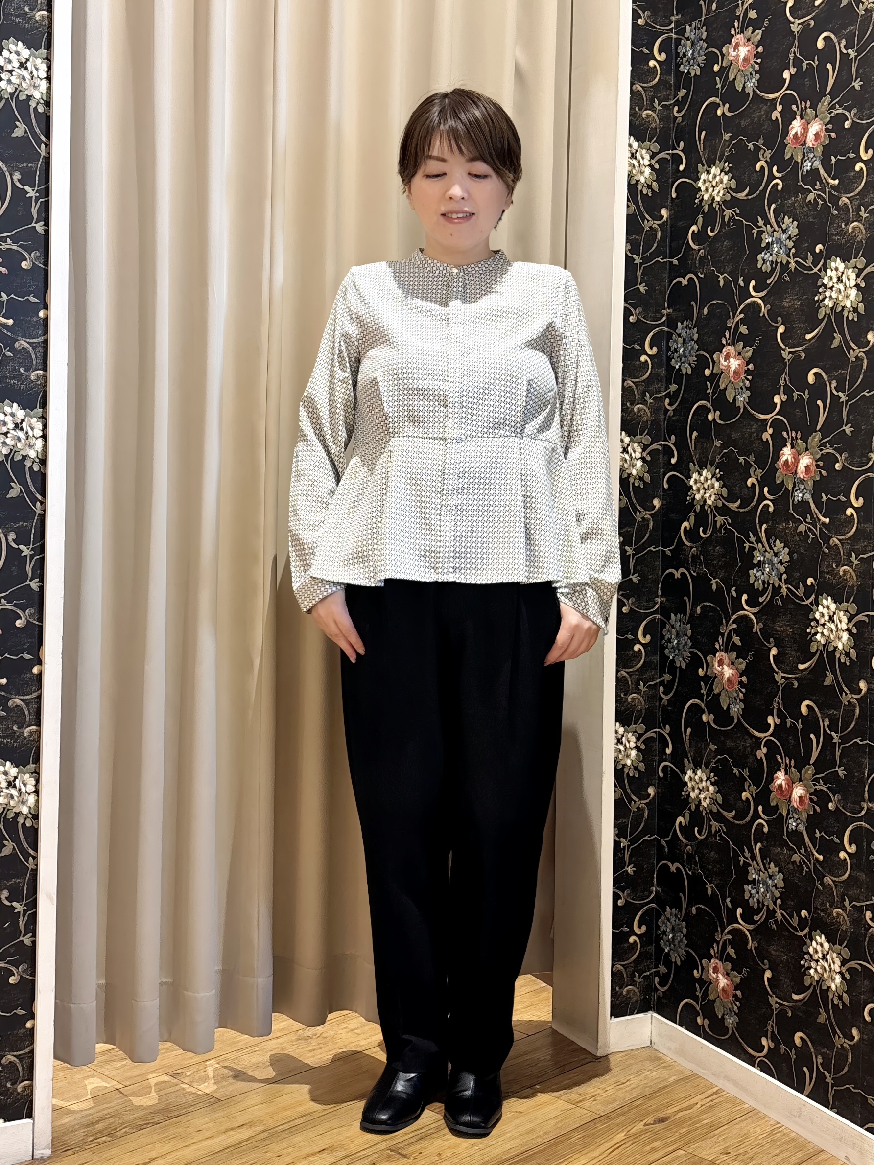 たみさんの「SHOO･LA･RUE｜【S-LL/洗濯機可】配色使いが目を惹く クルーネックニットカーディガン」を使ったコーディネート