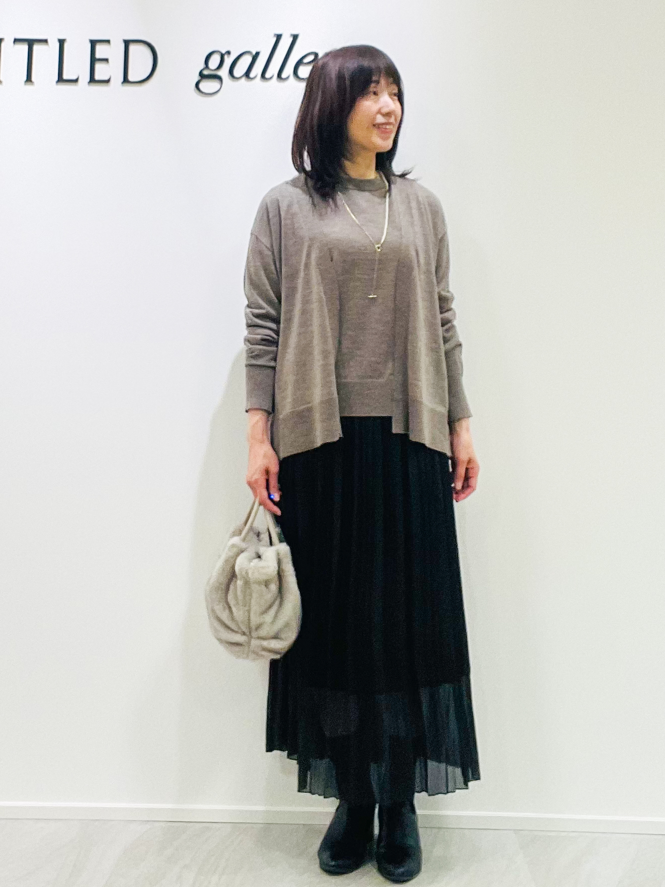 めいさんの「UNTITLED｜【アンサンブル可/秋羽織り/通勤】シルクウールカシミヤカーディガン」を使ったコーディネート