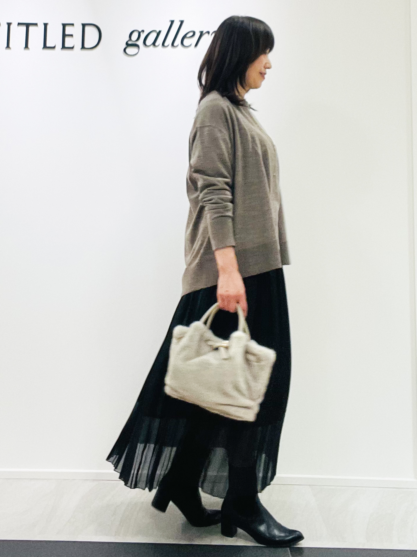 めいさんの「UNTITLED｜【アンサンブル可/秋羽織り/通勤】シルクウールカシミヤカーディガン」を使ったコーディネート