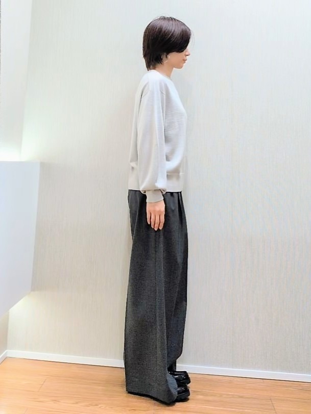 ミズタさんの「UNTITLED｜【店頭人気！/8色展開】ボリュームスリーブニットプルオーバー」を使ったコーディネート