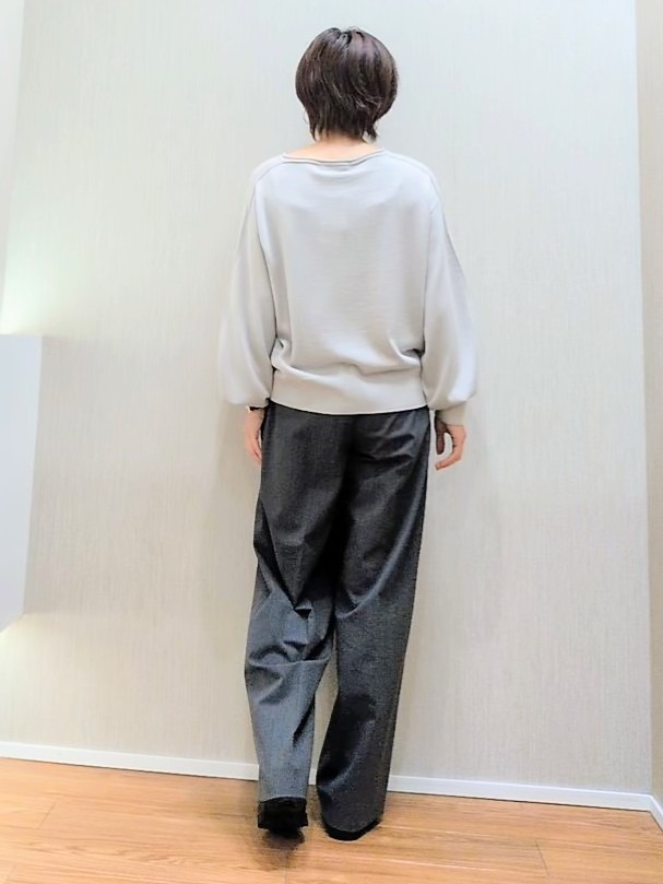ミズタさんの「UNTITLED｜【店頭人気！/8色展開】ボリュームスリーブニットプルオーバー」を使ったコーディネート
