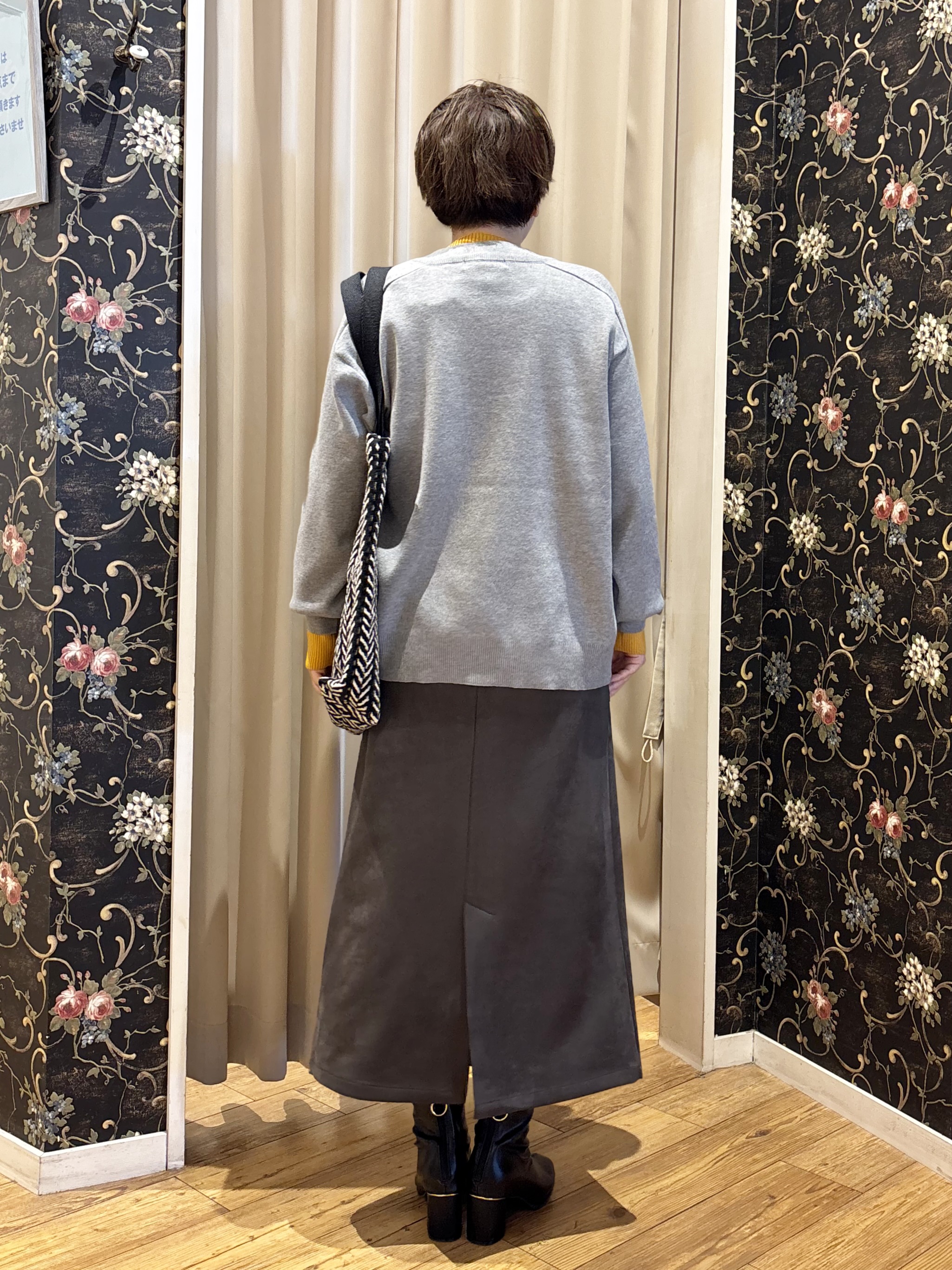 たみさんの「SHOO･LA･RUE｜【毛玉になりにくい/S-LL/洗濯機可/体型カバー】Vネックゆったりカーディガン」を使ったコーディネート