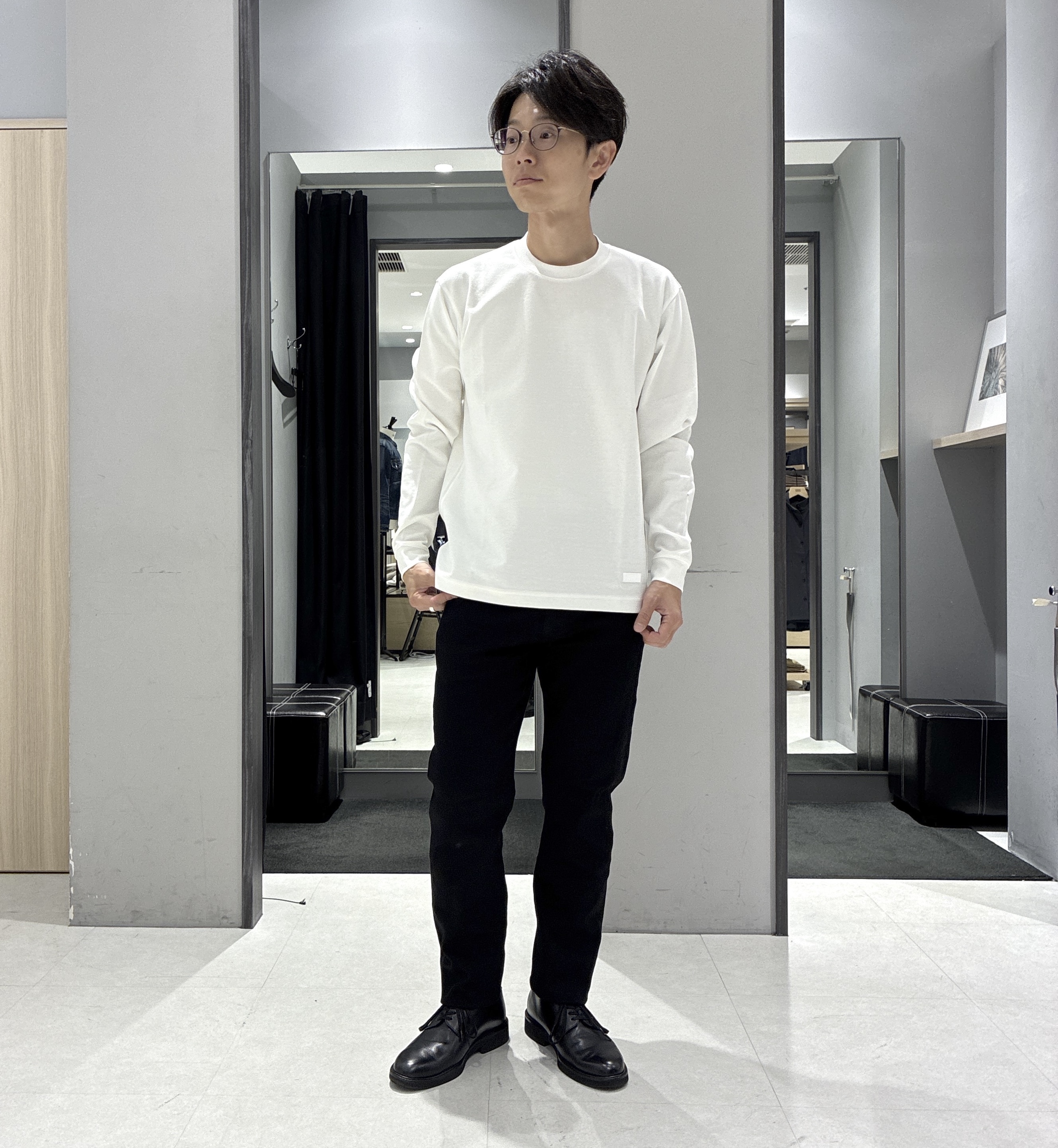 わいずみさんの「TAKEO KIKUCHI｜ストレッチ コーデュロイ シャツ」を使ったコーディネート