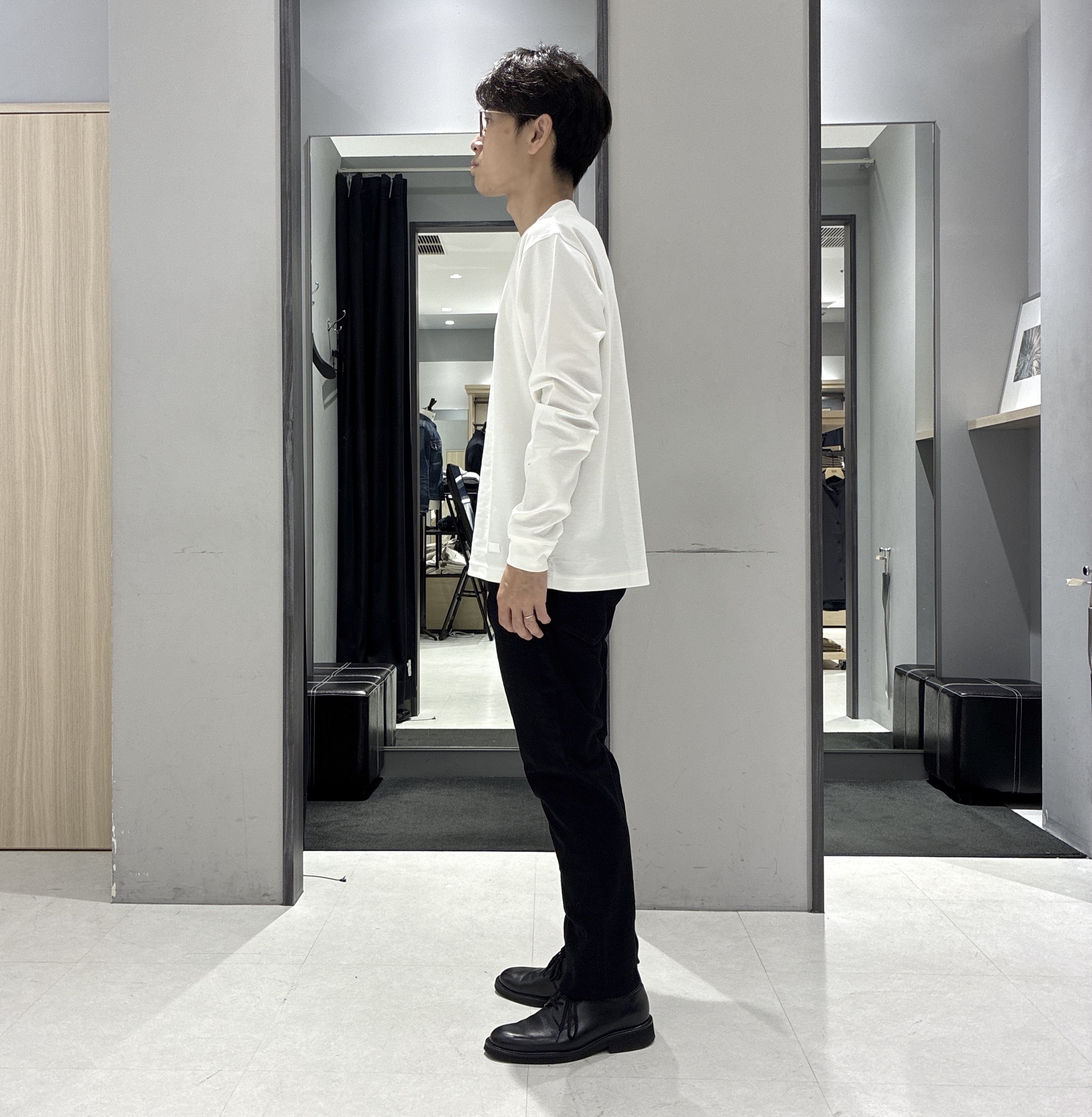 わいずみさんの「TAKEO KIKUCHI｜ストレッチ コーデュロイ シャツ」を使ったコーディネート