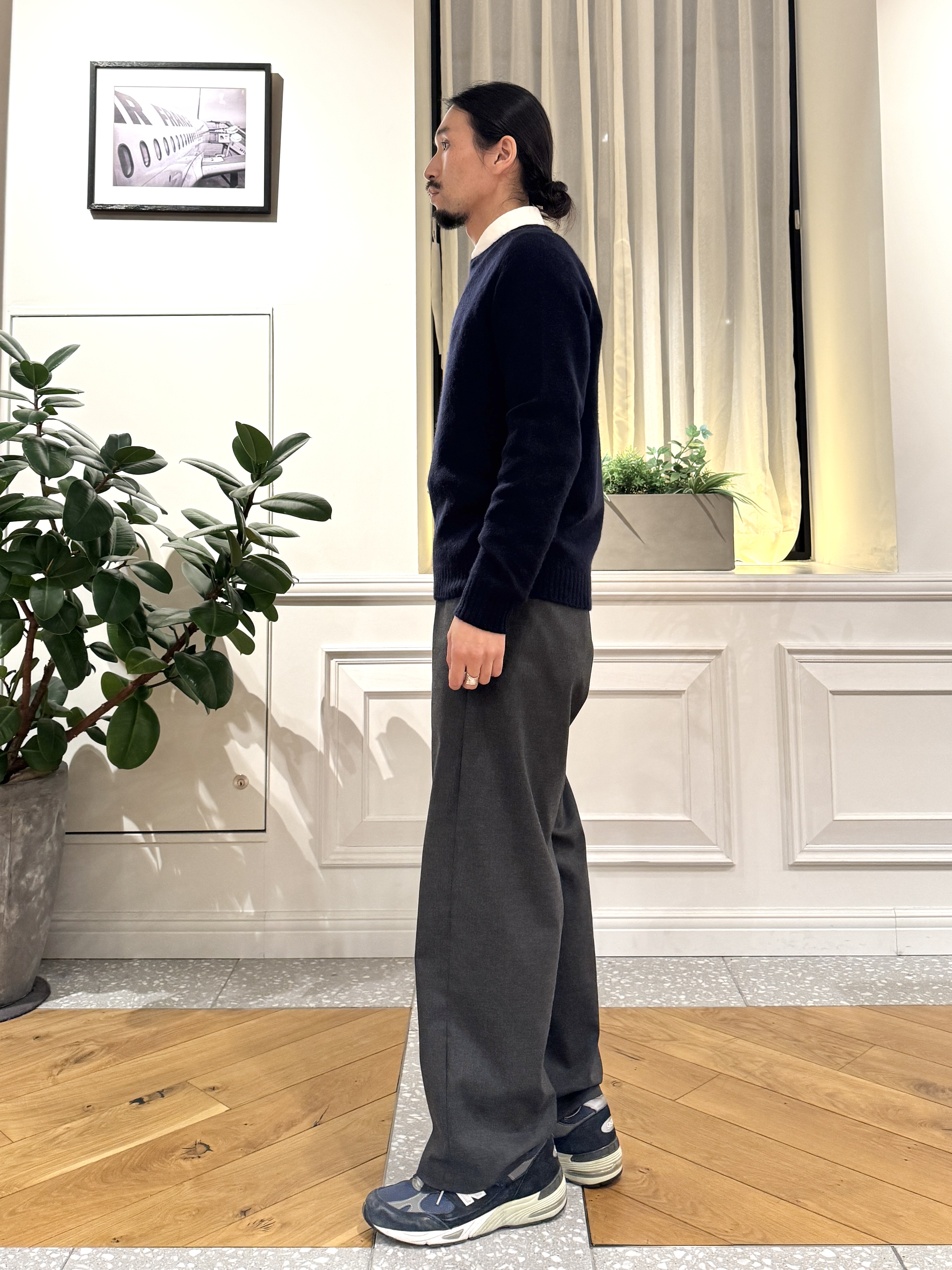 kawarataniさんの「DRESSTERIOR｜【干場義雅&times;DRESSTERIOR】ウールカシミヤクルーネックニット」を使ったコーディネート