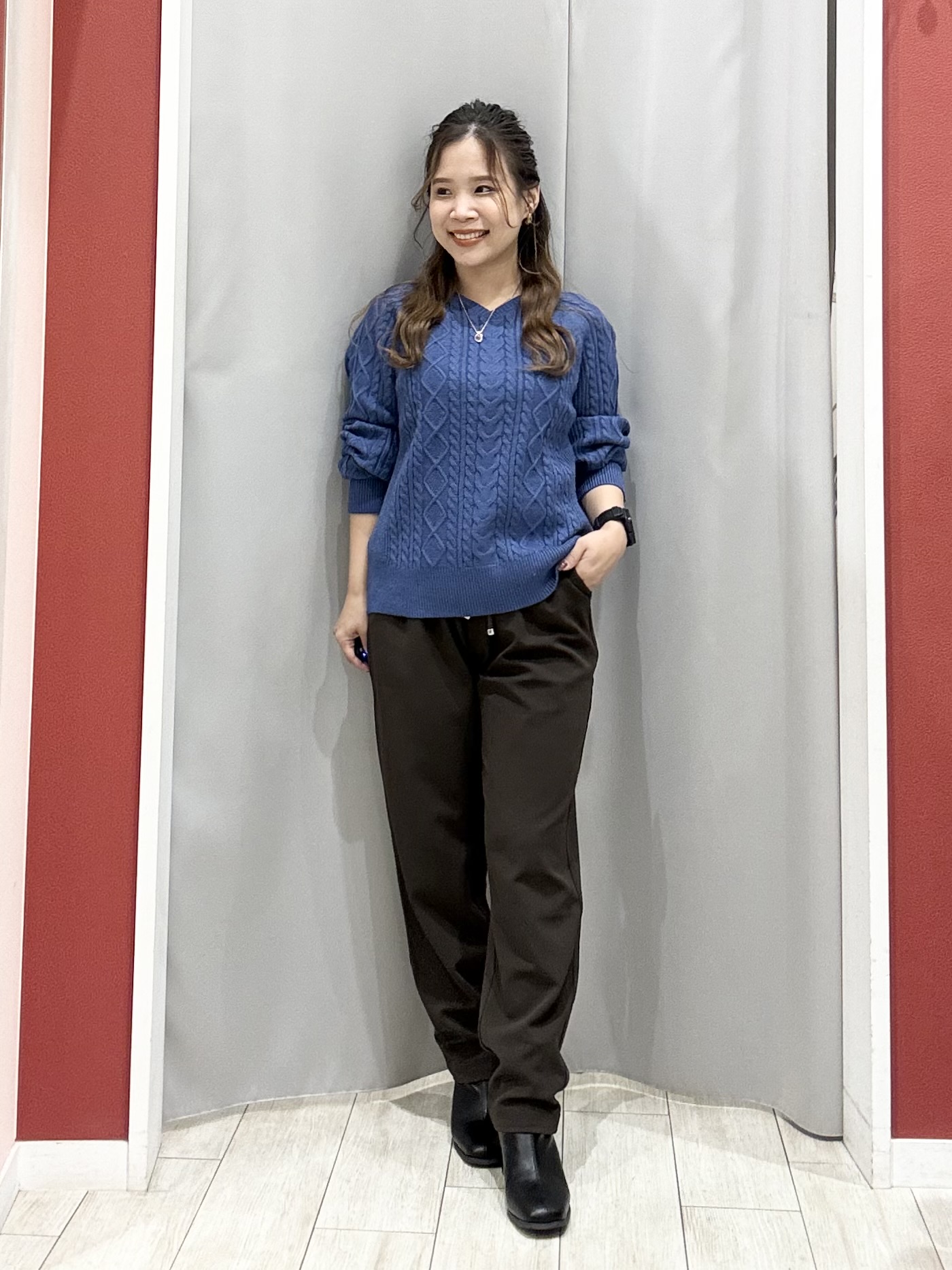 shioさんの「SHOO･LA･RUE｜【S-LL/撥水】ゴールドパーツで女性らしく ギャザーブルゾン」を使ったコーディネート