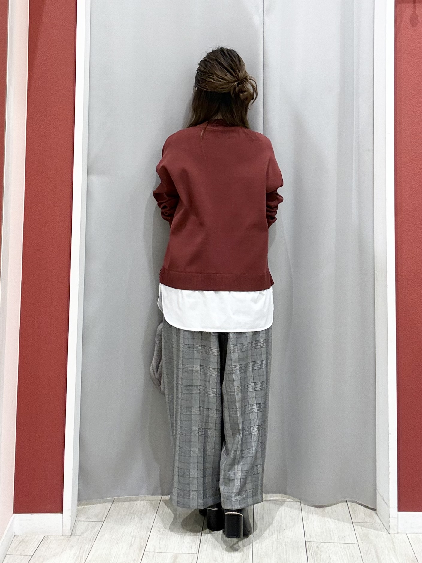 shioさんの「SHOO･LA･RUE｜【S-LL】着るだけできまる シャツレイヤード風 スポンディッシュニット」を使ったコーディネート