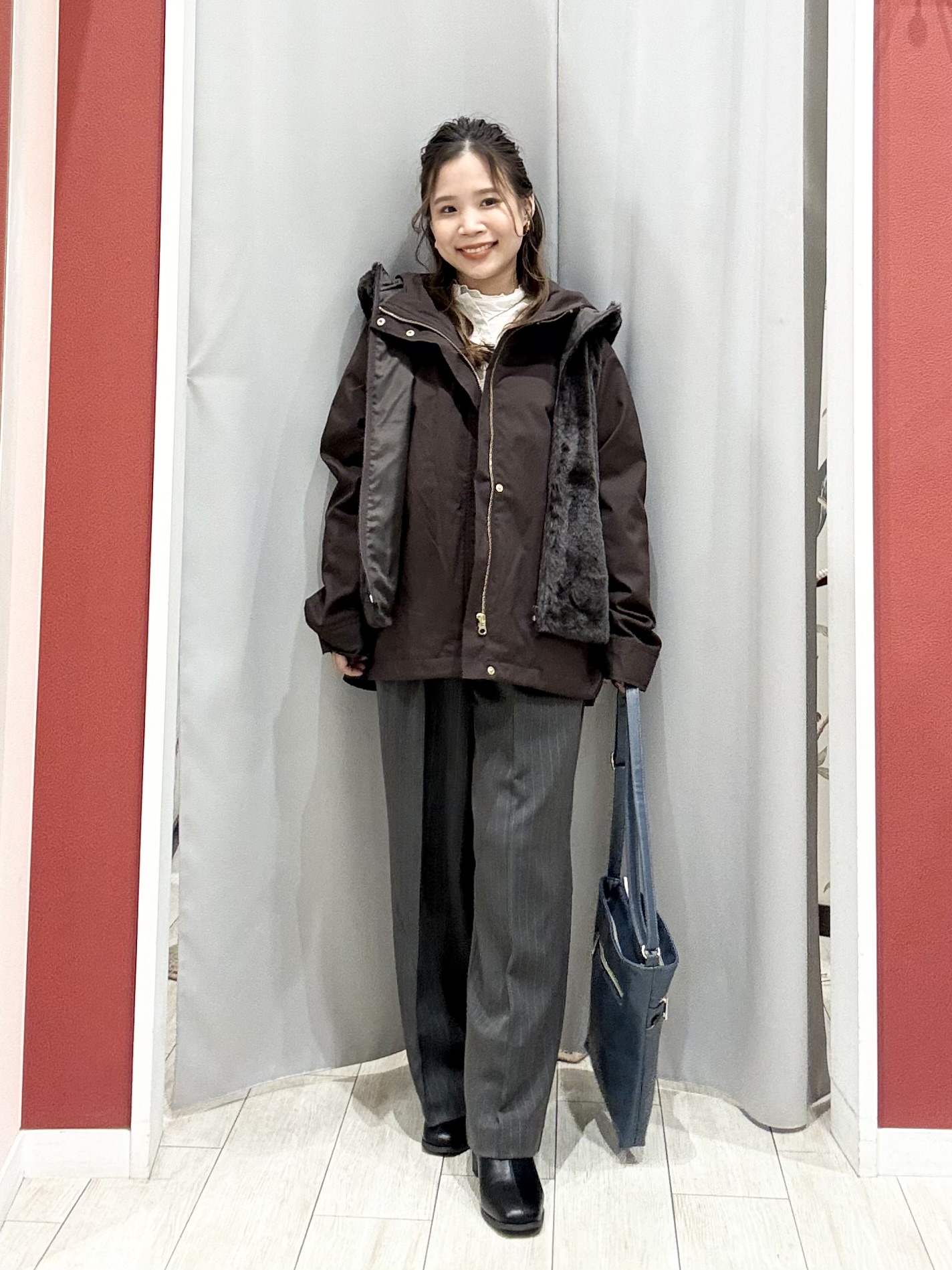 shioさんの「SHOO･LA･RUE｜【洗濯機可/撥水/マルチWAY】ファーライナー付き 毎日欲張りマンパ」を使ったコーディネート