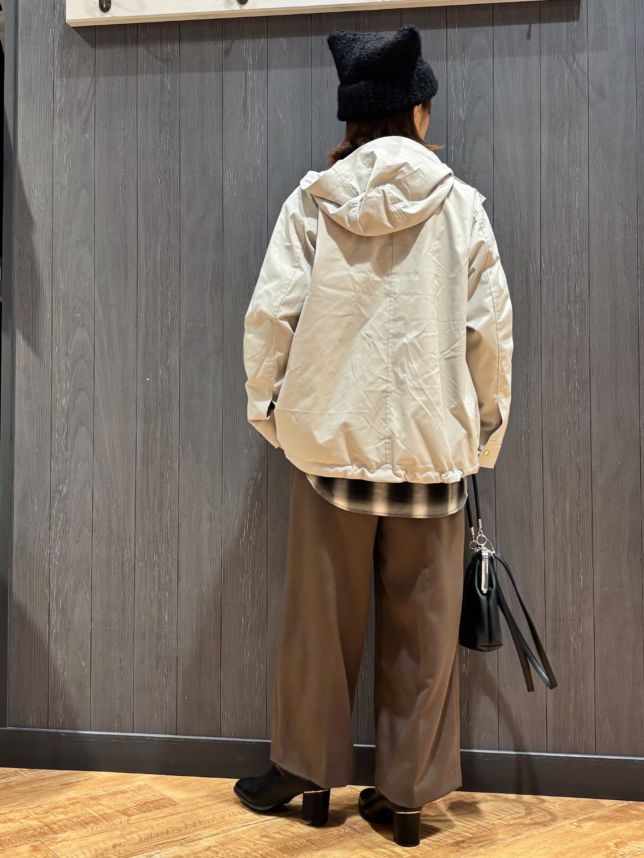 meiさんの「SHOO･LA･RUE｜【洗濯機可/撥水/マルチWAY】ファーライナー付き 毎日欲張りマンパ」を使ったコーディネート