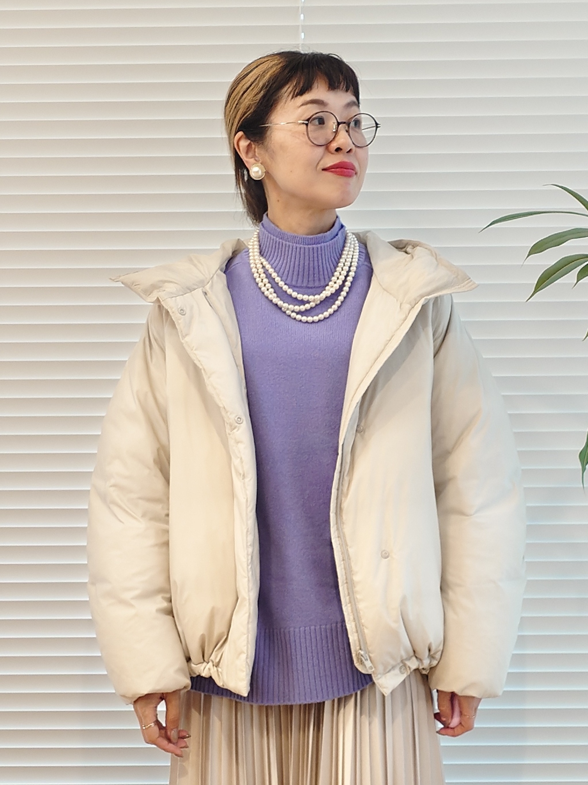 MUTSUKOさんの「UNTITLED｜【アレンジ自在】ロングパール調ネックレス」を使ったコーディネート