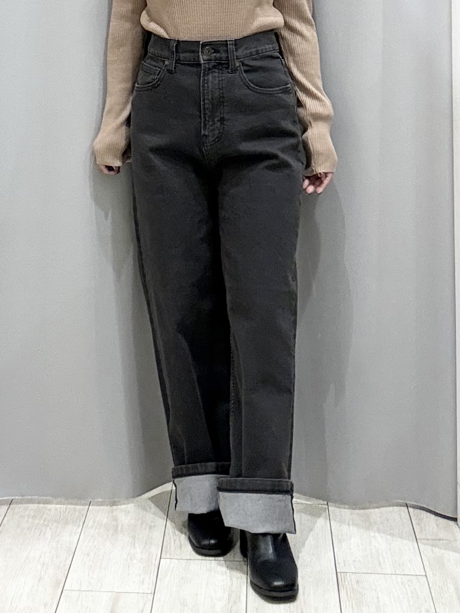 shioさんの「SHOO･LA･RUE｜【洗濯機可】もこもちモールケーブル Vネックカーディガン」を使ったコーディネート