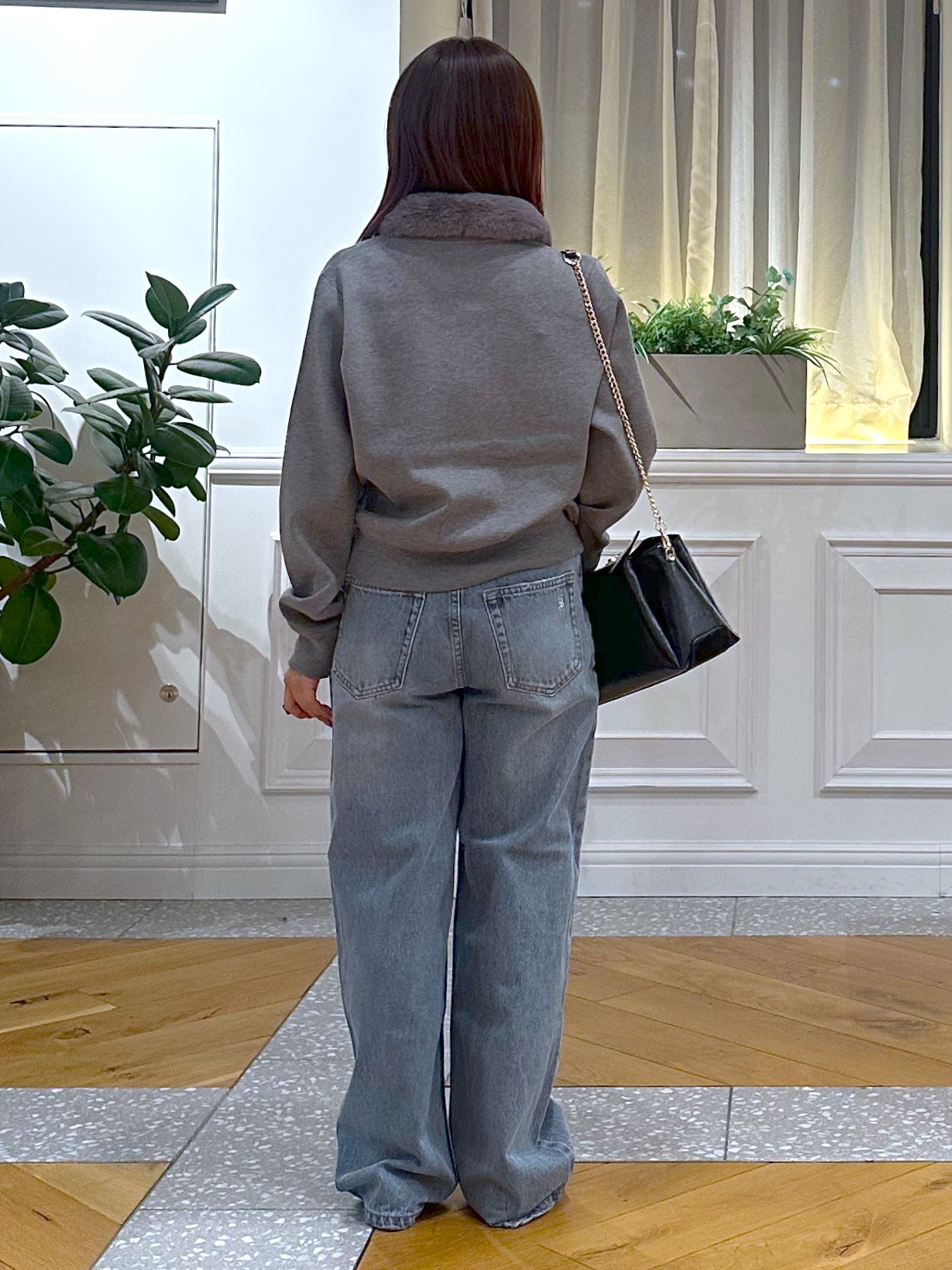 なべこさんの「DRESSTERIOR｜【STORY11月号掲載/2WAY】フェイクファー襟付きフルニードルカーディガン」を使ったコーディネート