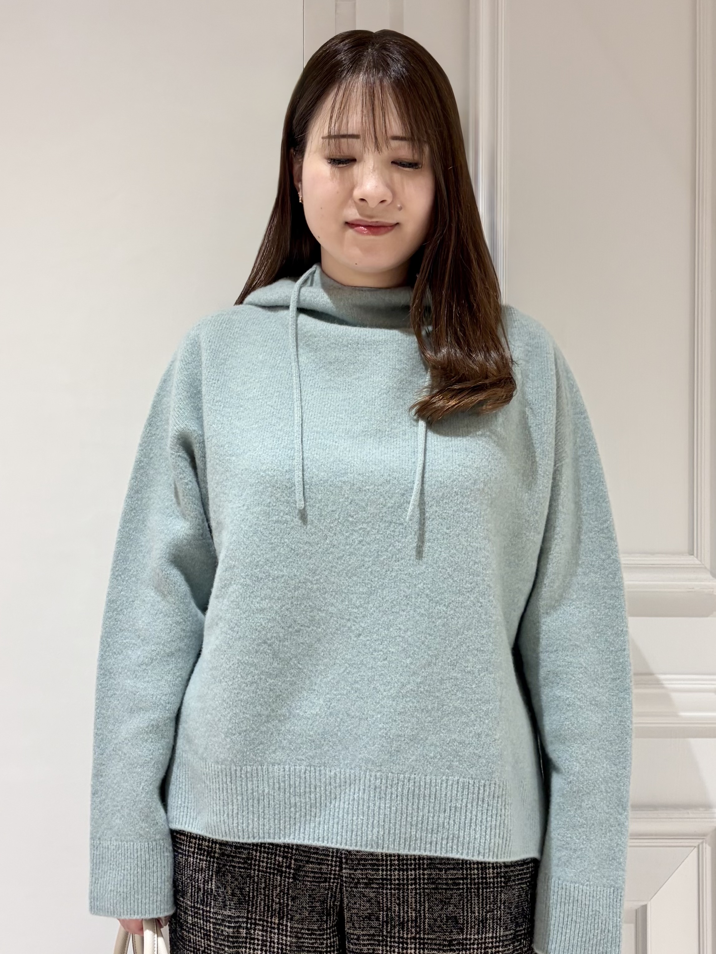 minowaさんの「DRESSTERIOR｜【5色展開/日本製】ホールガーメント ウールカシミヤパーカー」を使ったコーディネート