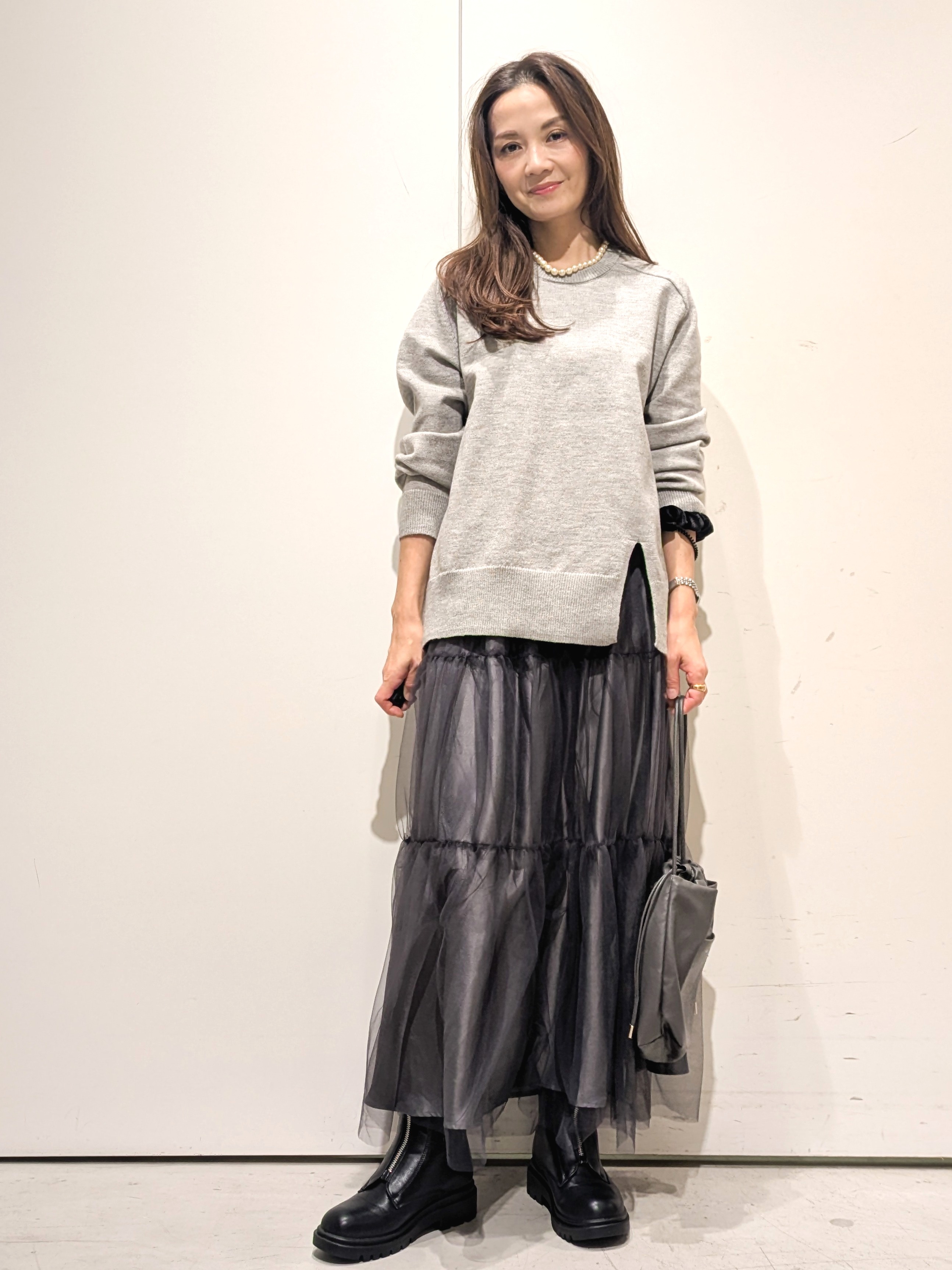 machiさんの「OPAQUE.CLIP｜スリットデザインニット【洗濯機OK】」を使ったコーディネート