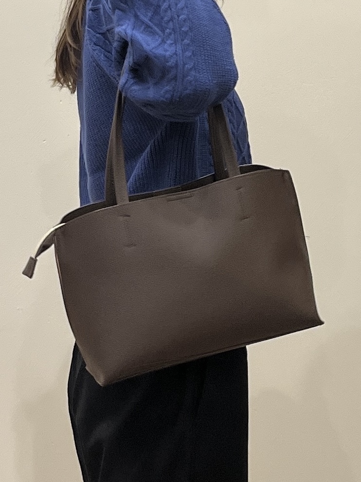 まつみさんの「SHOO･LA･RUE｜【着丈選べる/セットアップ可/ぱちぱちしにくい】洗濯後しわになりにくい 両面微起毛 あったかイージー」を使ったコーディネート