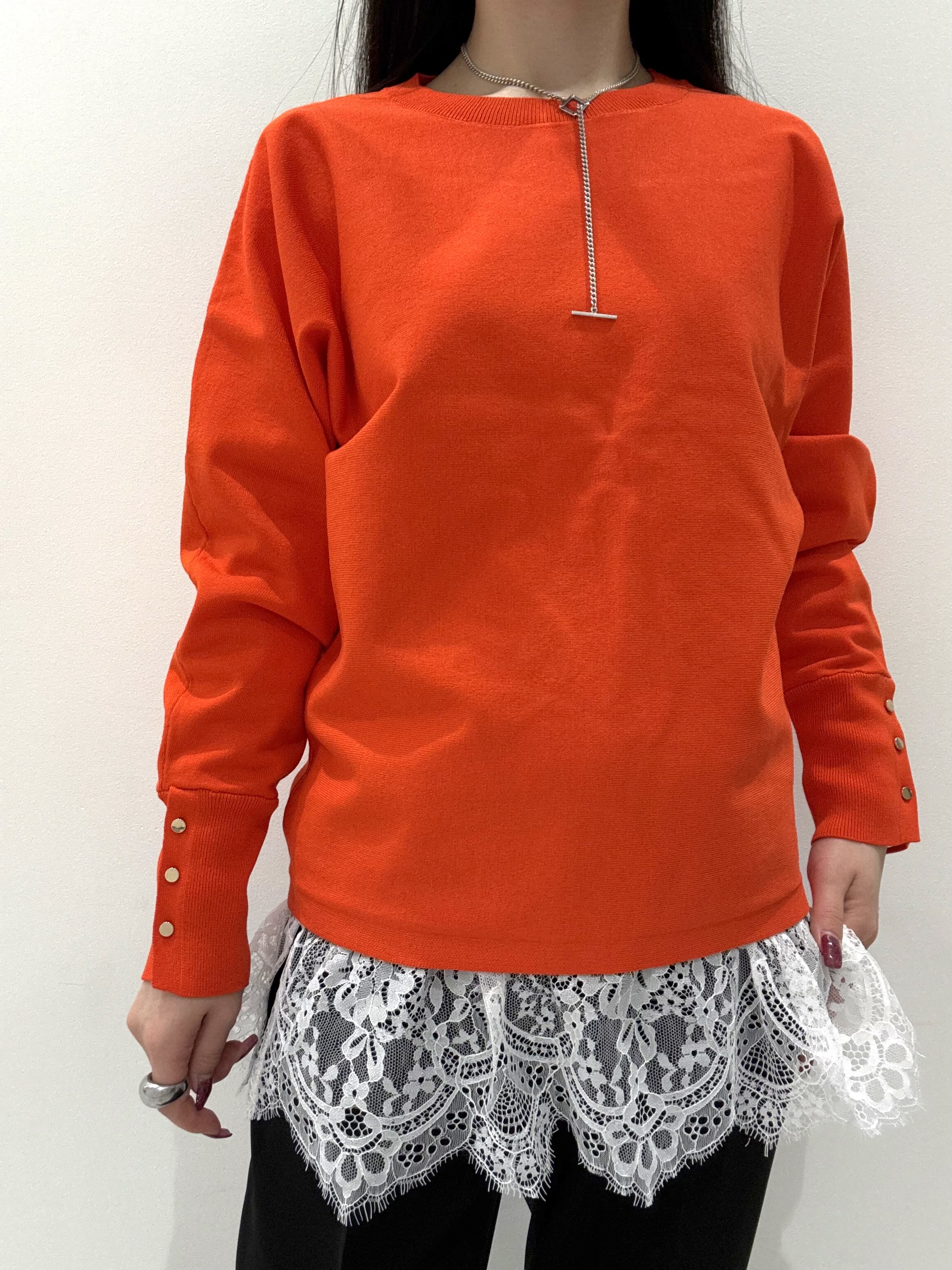 KEIKOさんの「INDIVI｜【選べる6色／ストレッチ◎】きれいめドルマンスリーブニット」を使ったコーディネート